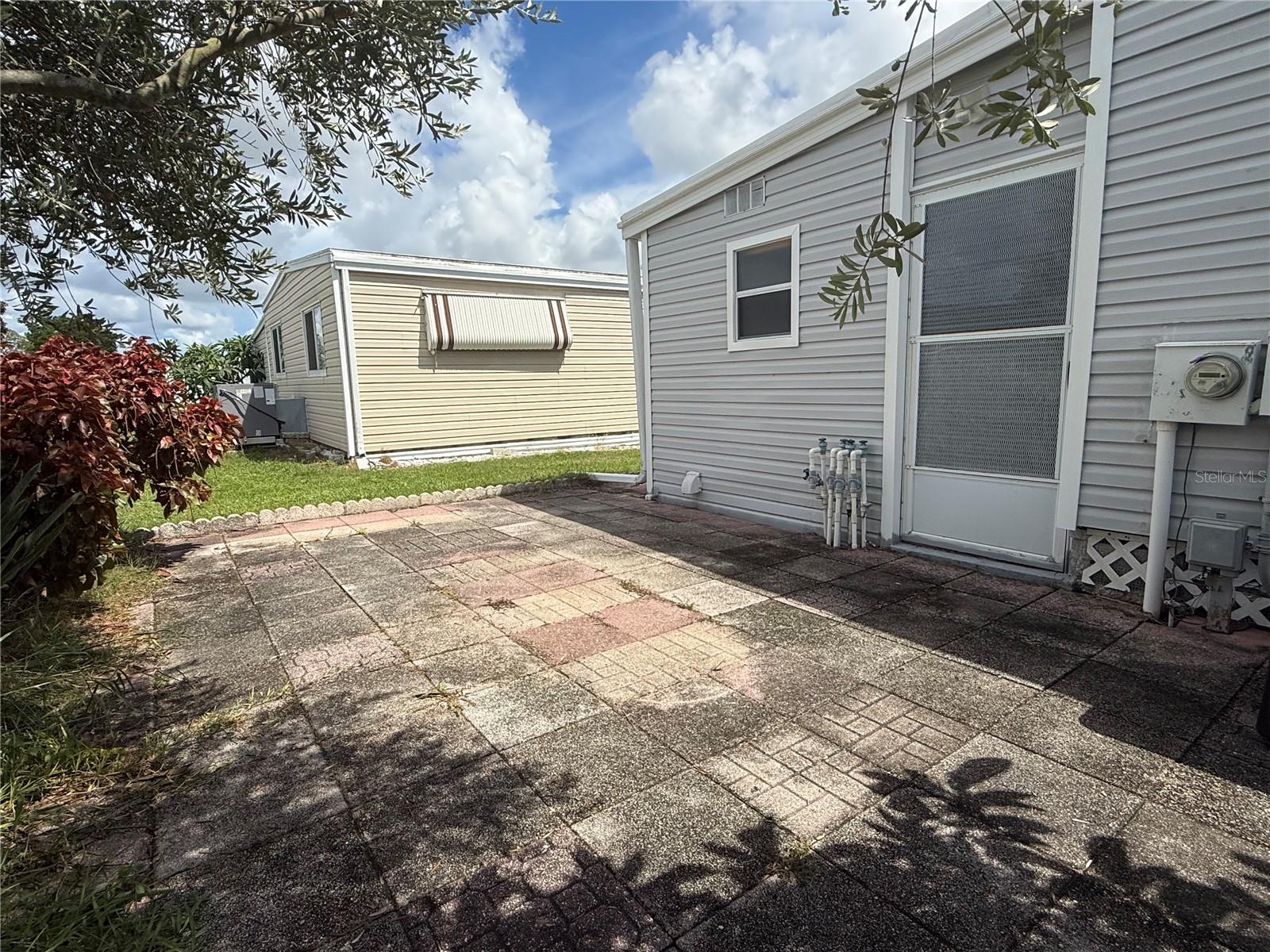 758 ROYAL PALM CIR — photo 29