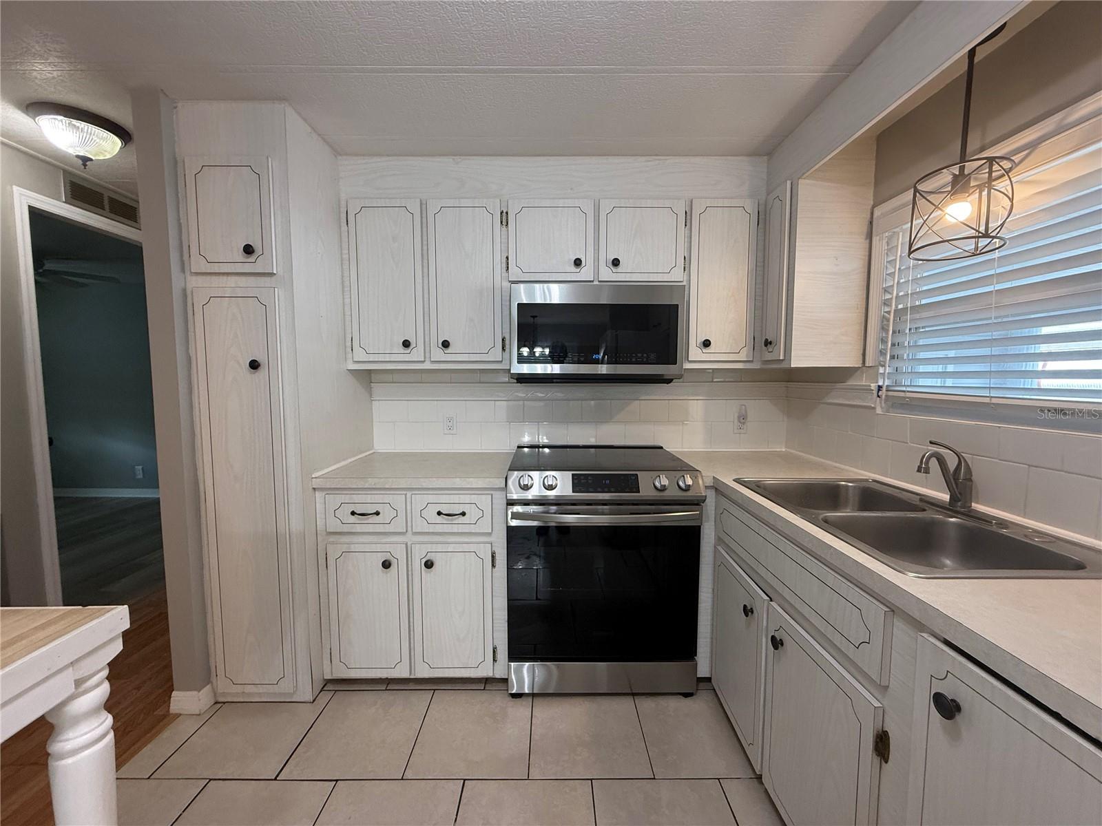 758 ROYAL PALM CIR — photo 10