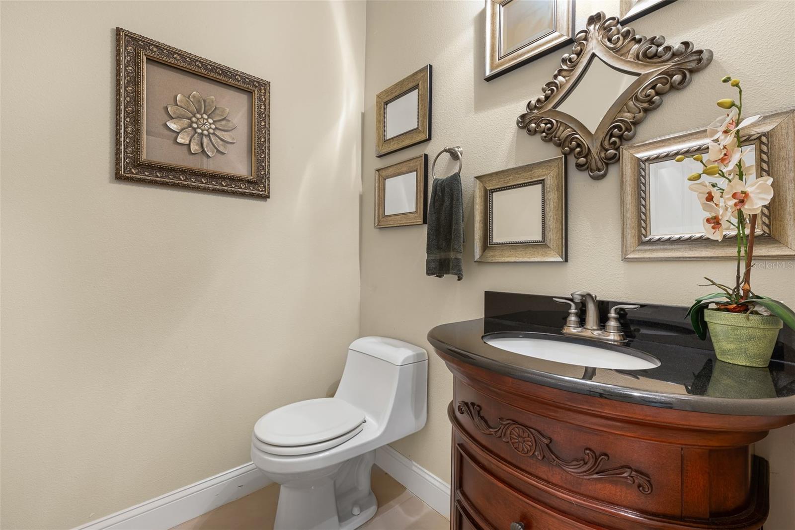 24201 OAKS BLVD — photo 40
