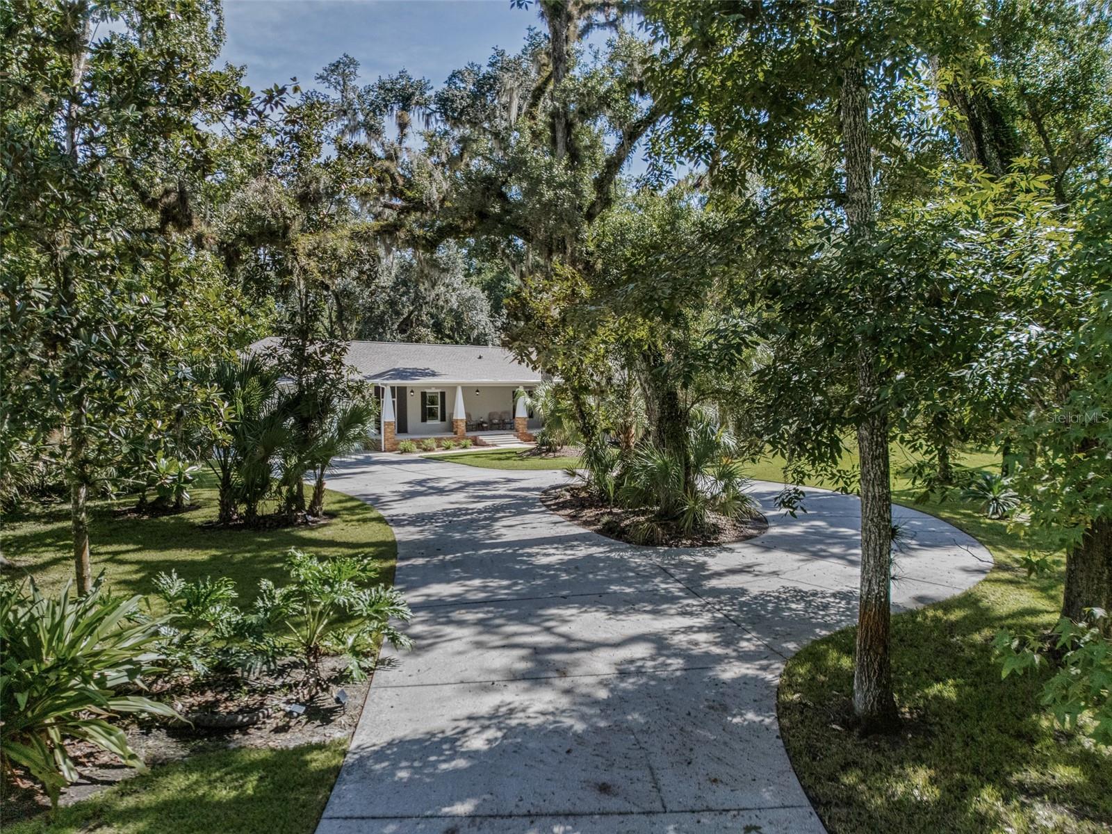 24201 OAKS BLVD — photo 2