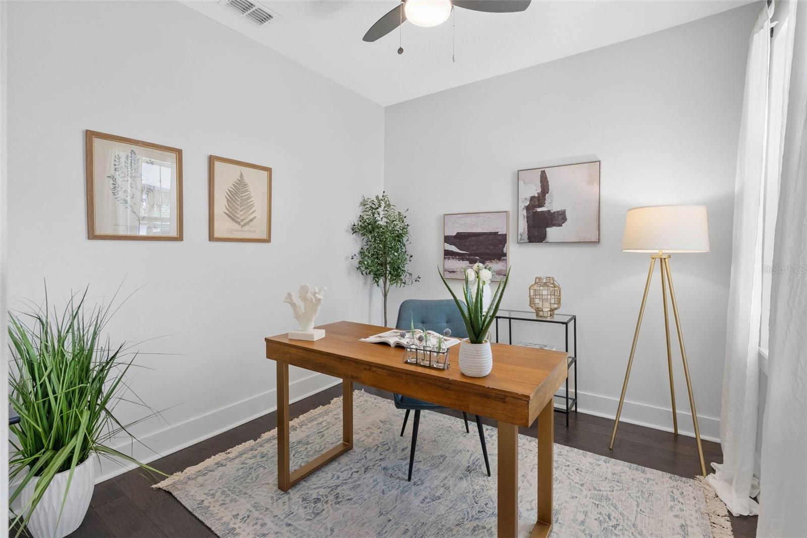 415 W AMELIA AVE — photo 17
