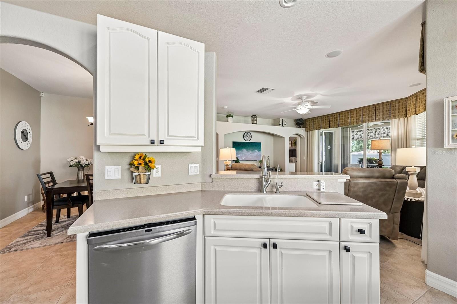 2891 WHISPERING PINE LN — photo 12
