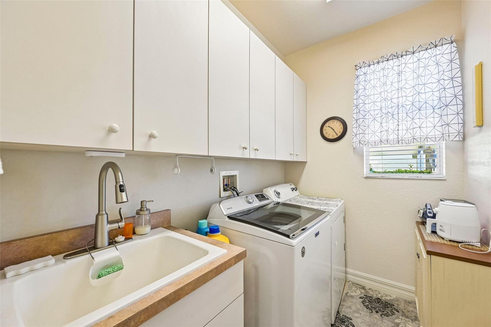 2891 WHISPERING PINE LN — photo 29