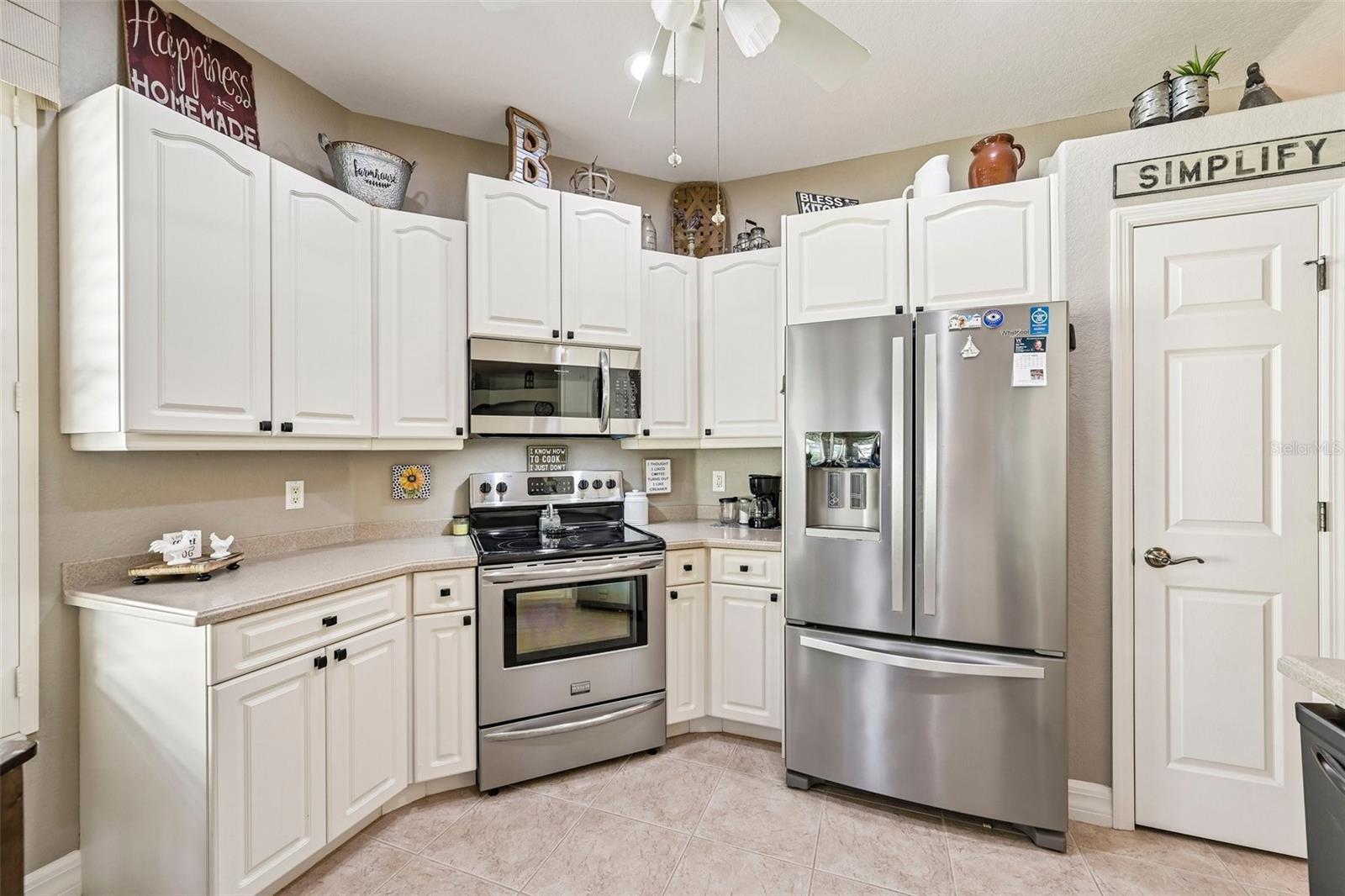 2891 WHISPERING PINE LN — photo 13