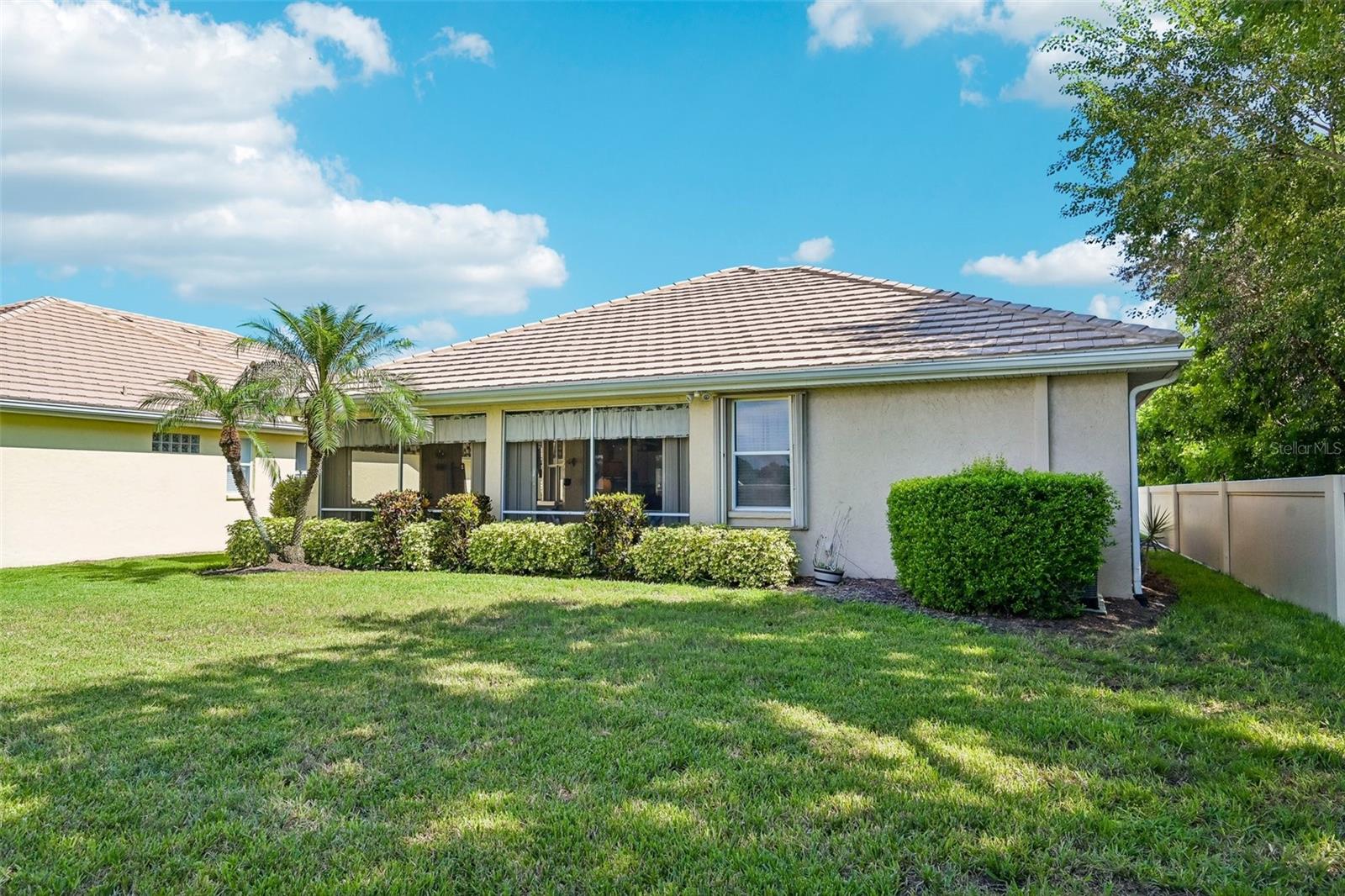 2891 WHISPERING PINE LN — photo 35