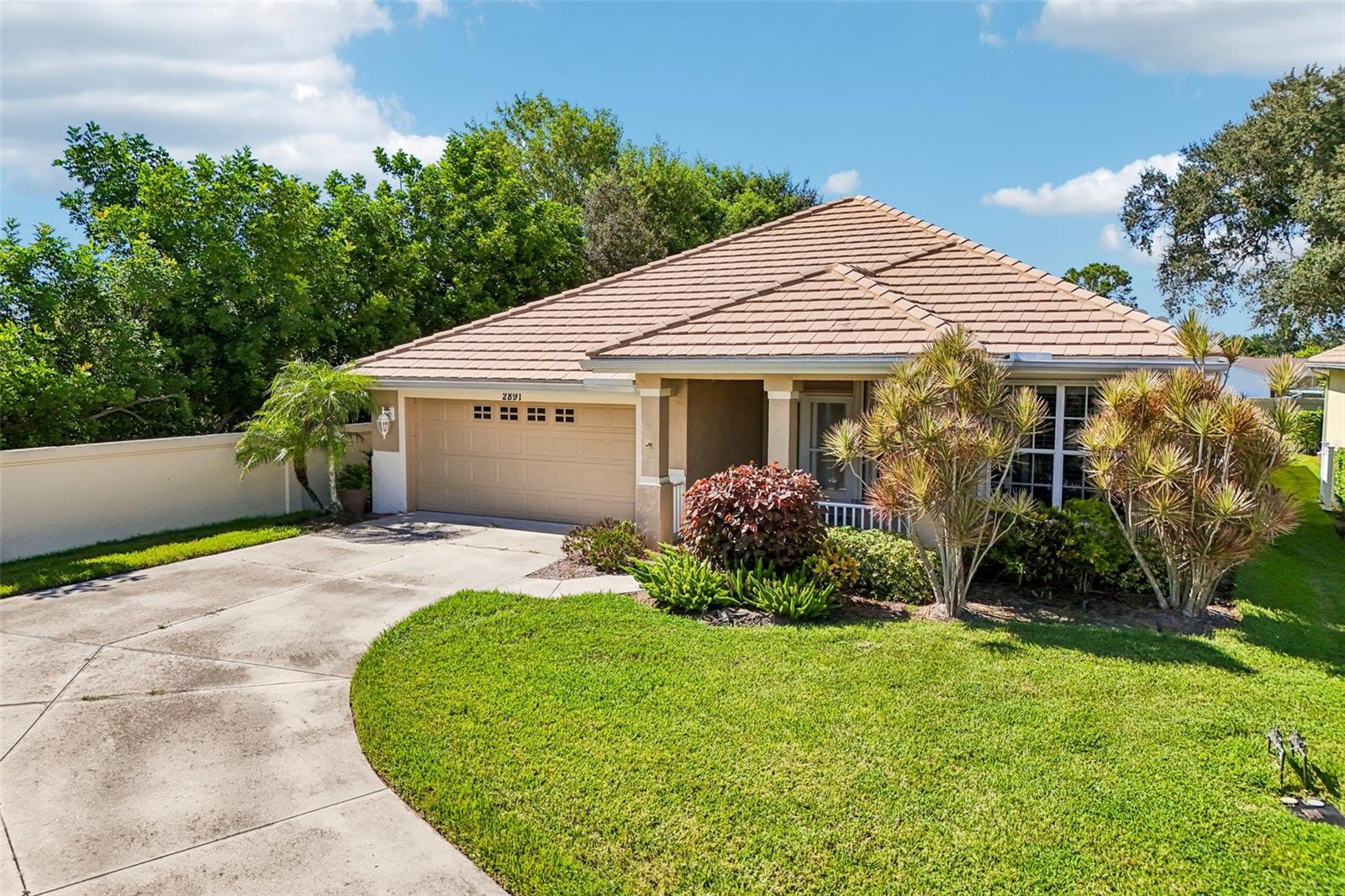 2891 WHISPERING PINE LN — photo 38