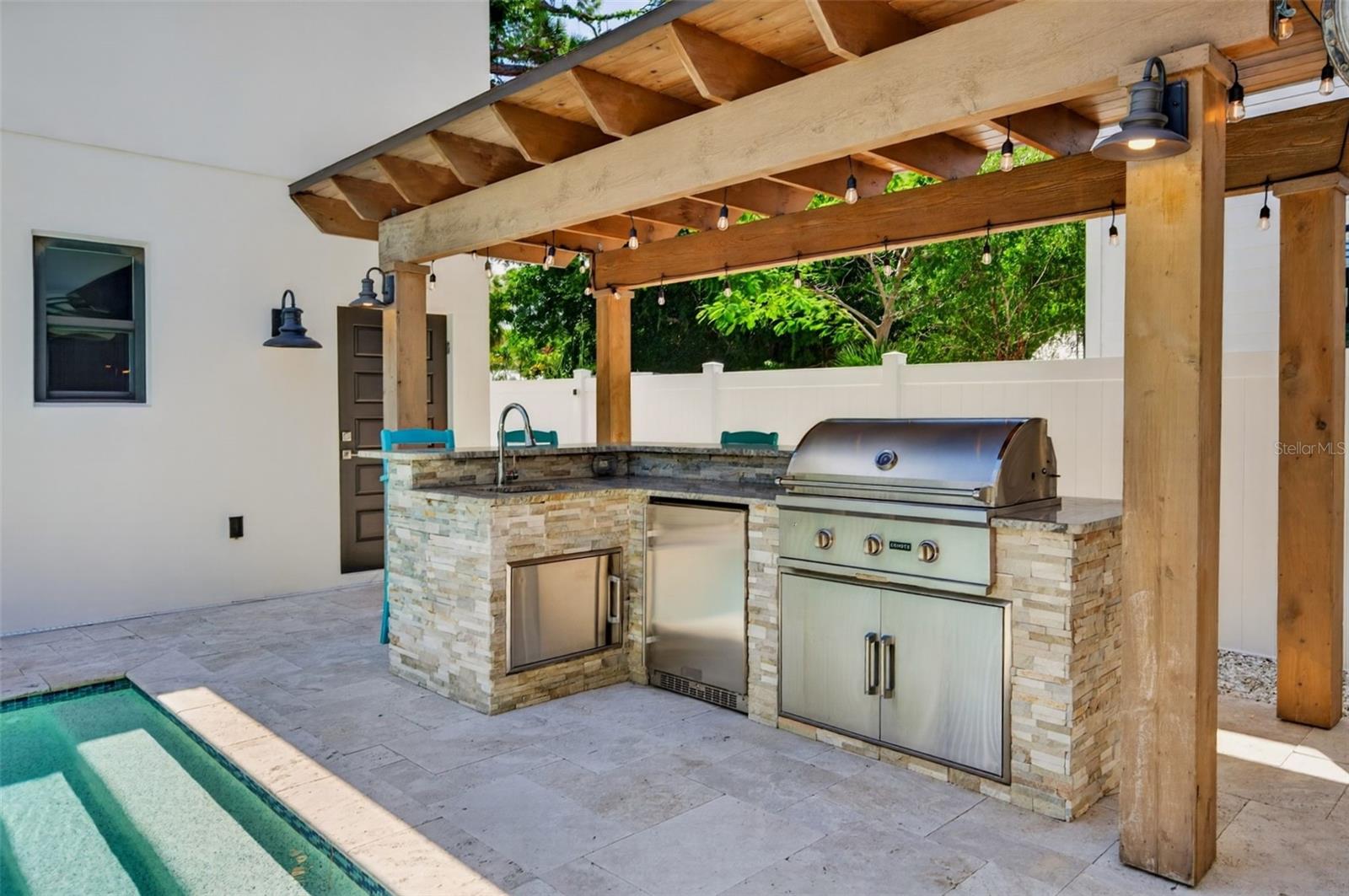 515 S OSPREY AVE — photo 17