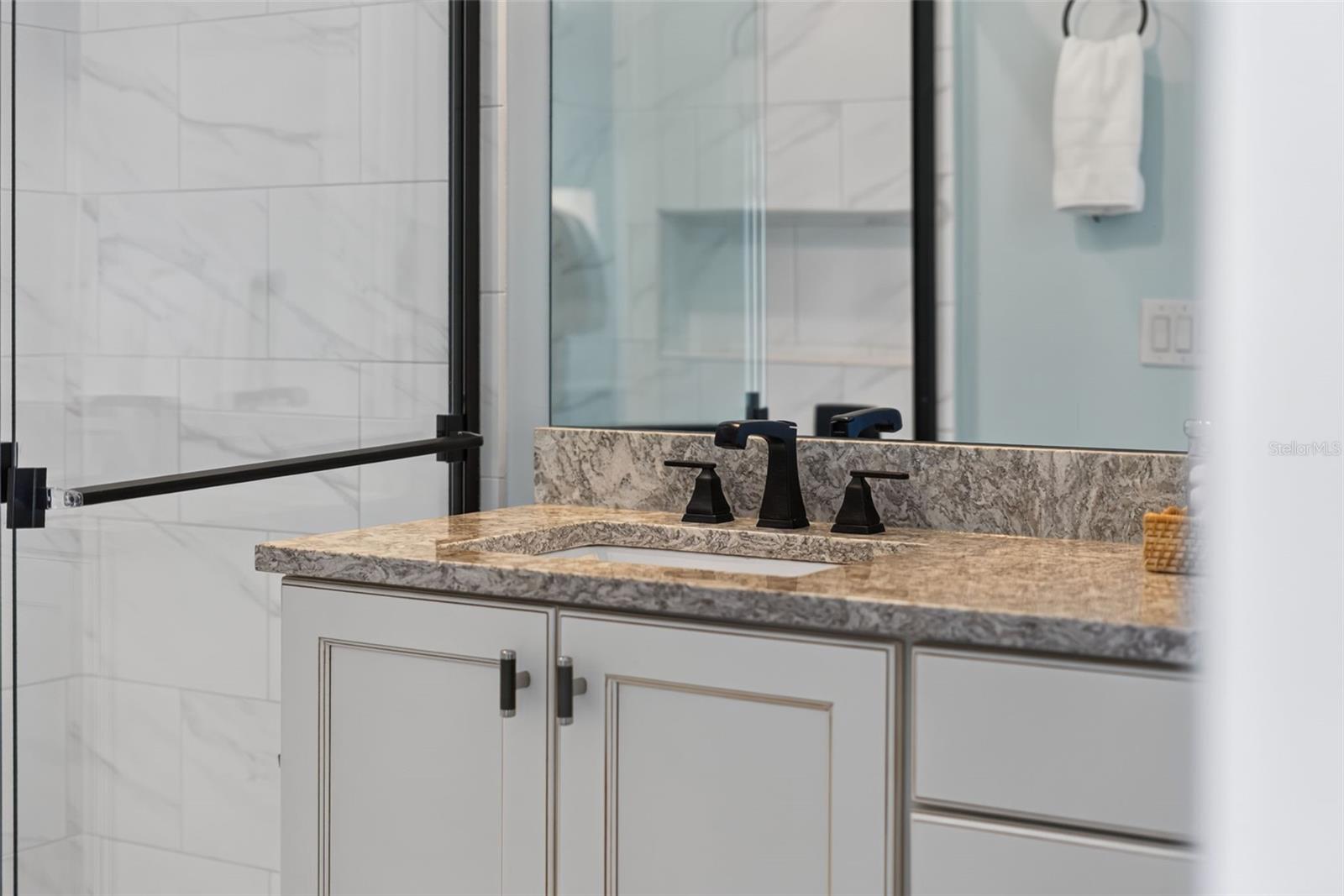 515 S OSPREY AVE — photo 36