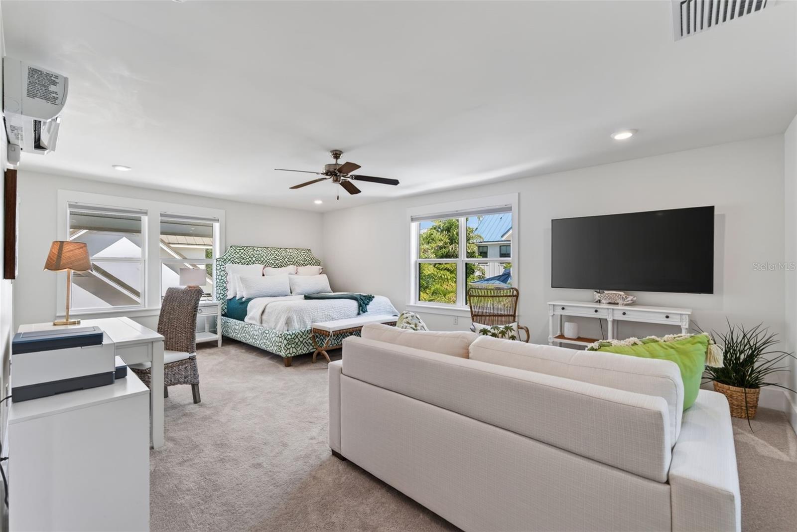 515 S OSPREY AVE — photo 47