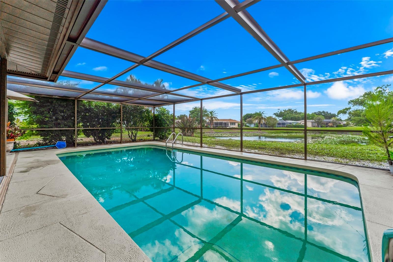 1602 CYPRESS POINT CT — photo 32