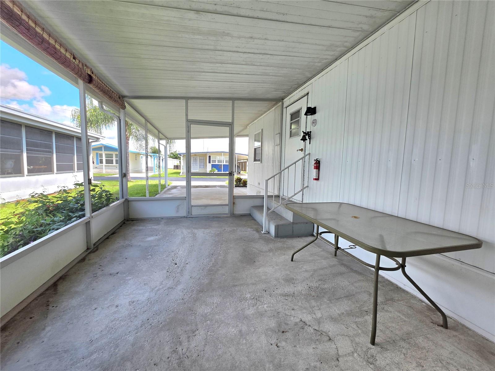 37048 LOIS AVE — photo 5