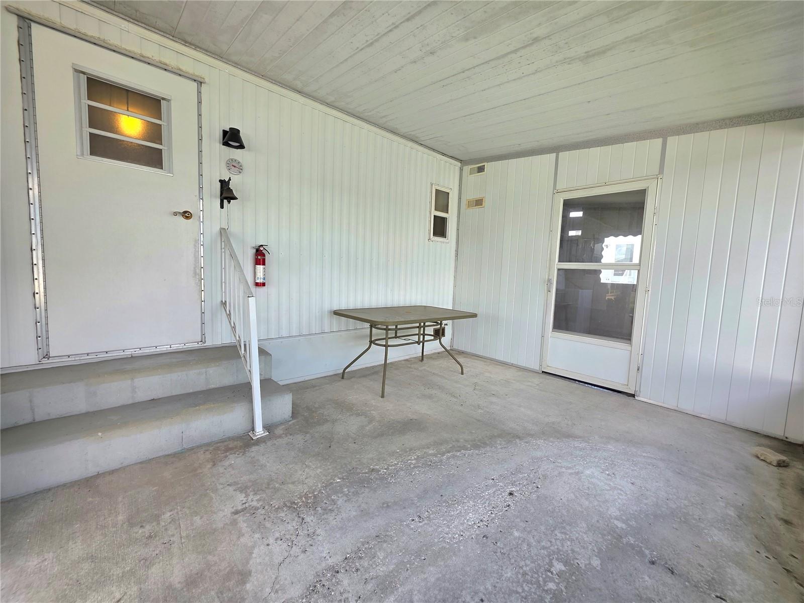 37048 LOIS AVE — photo 3
