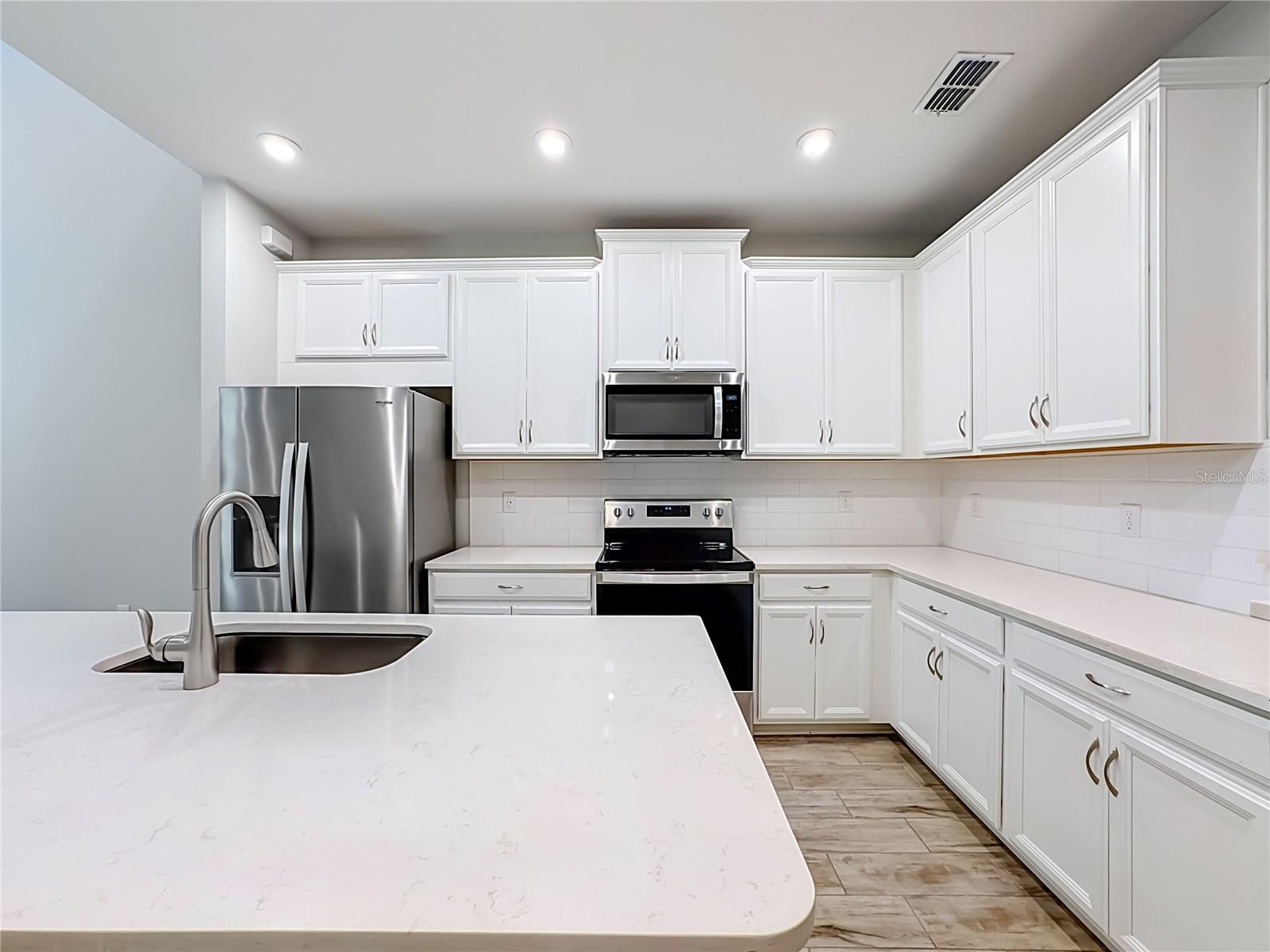 5517 COACHWOOD CV — photo 10