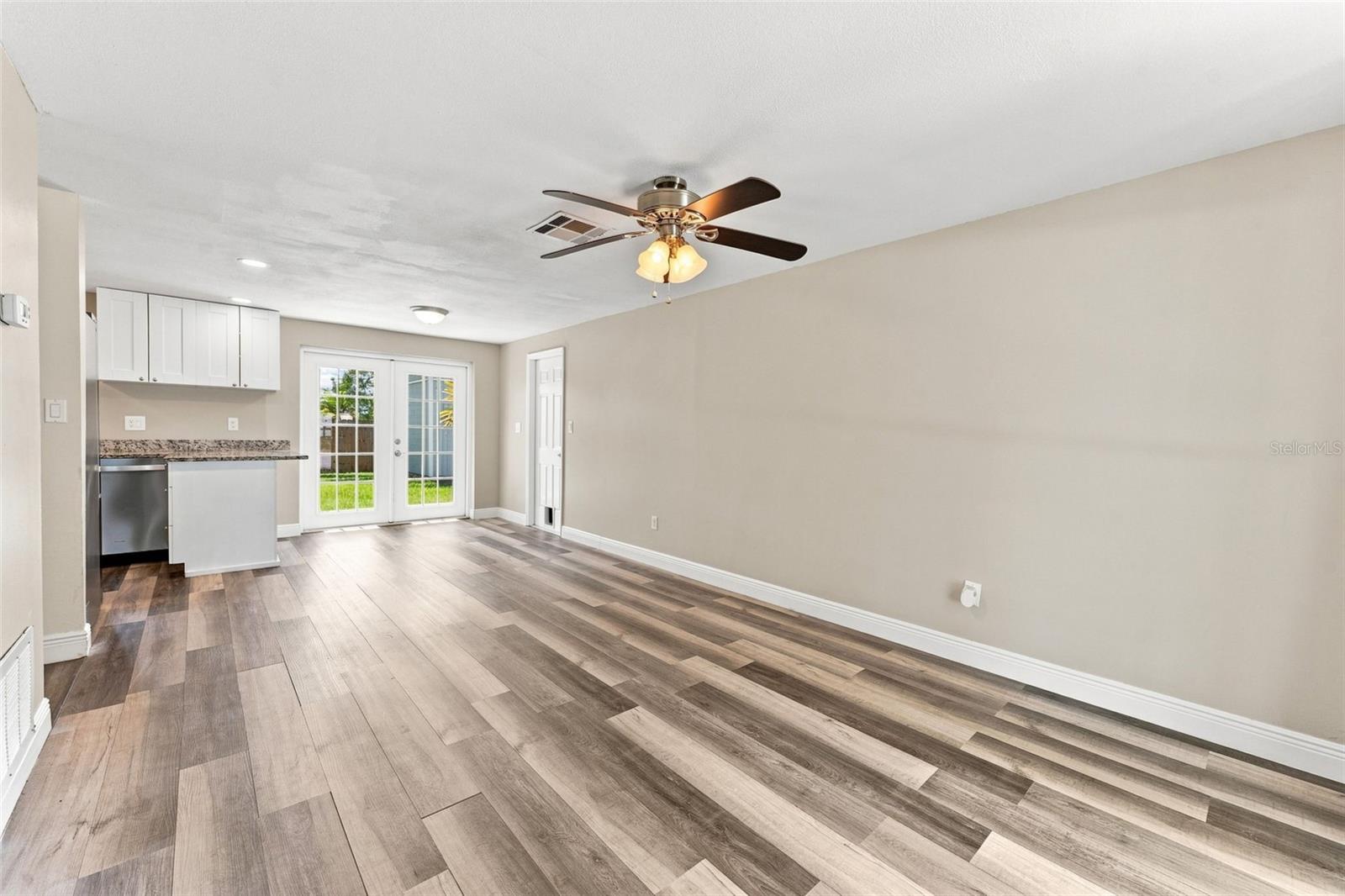 2801 CANDLEWOOD ST — photo 8
