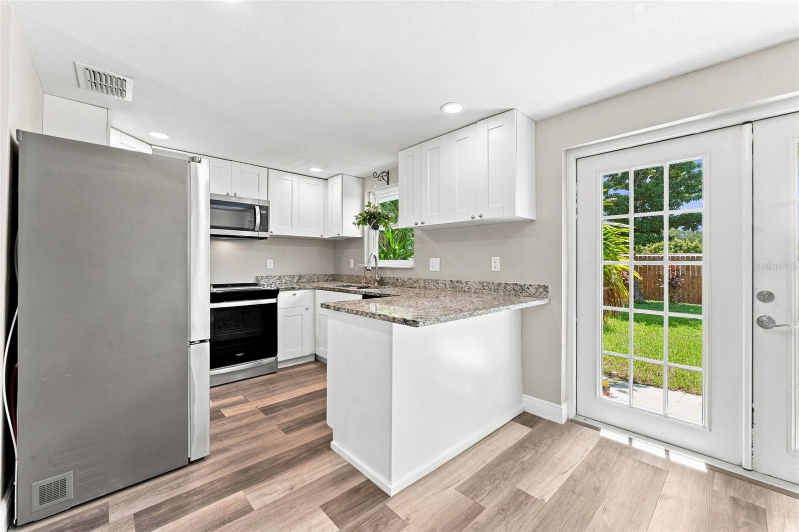 2801 CANDLEWOOD ST — photo 13