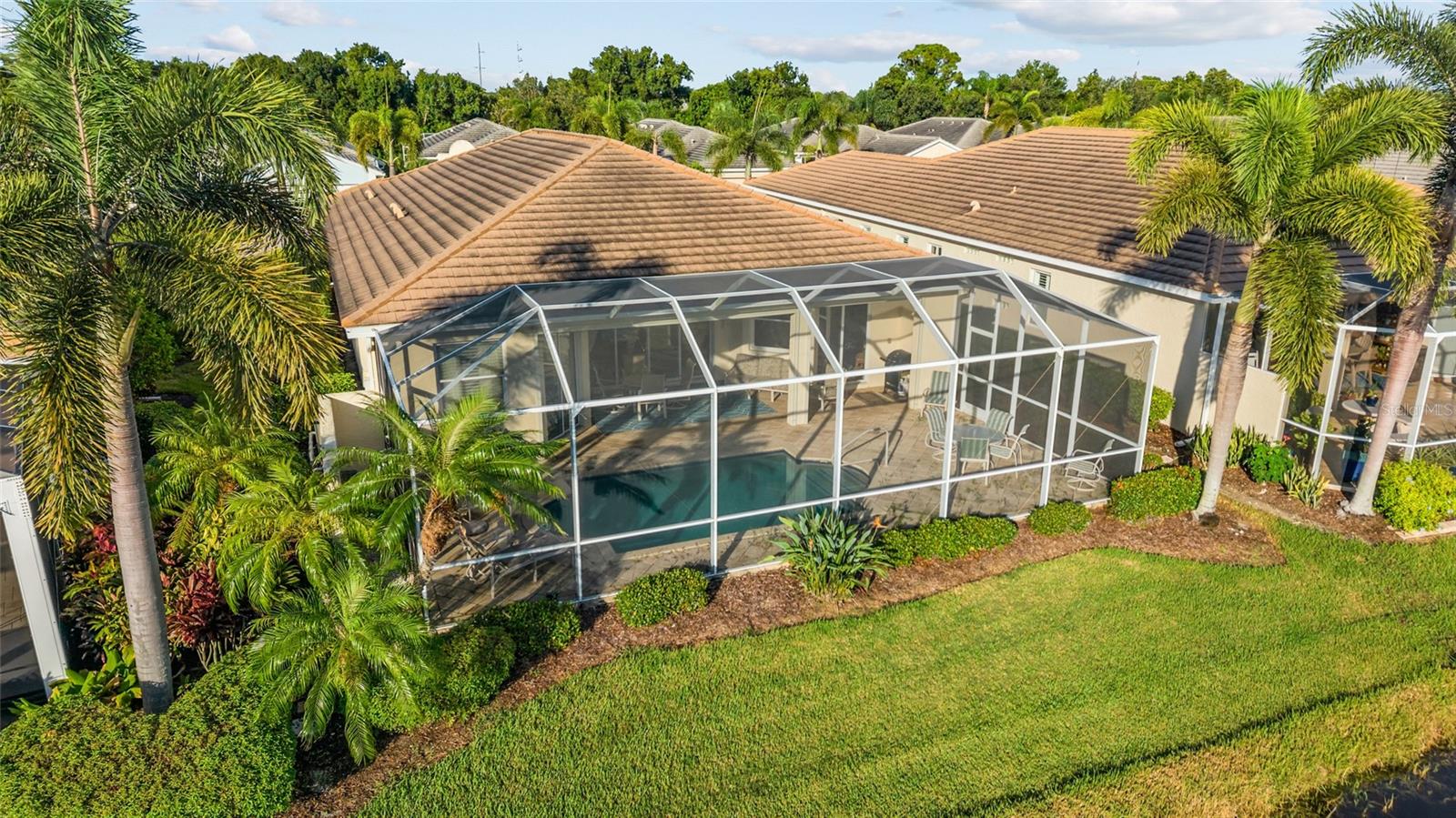 1632 LANCASHIRE DR — photo 44