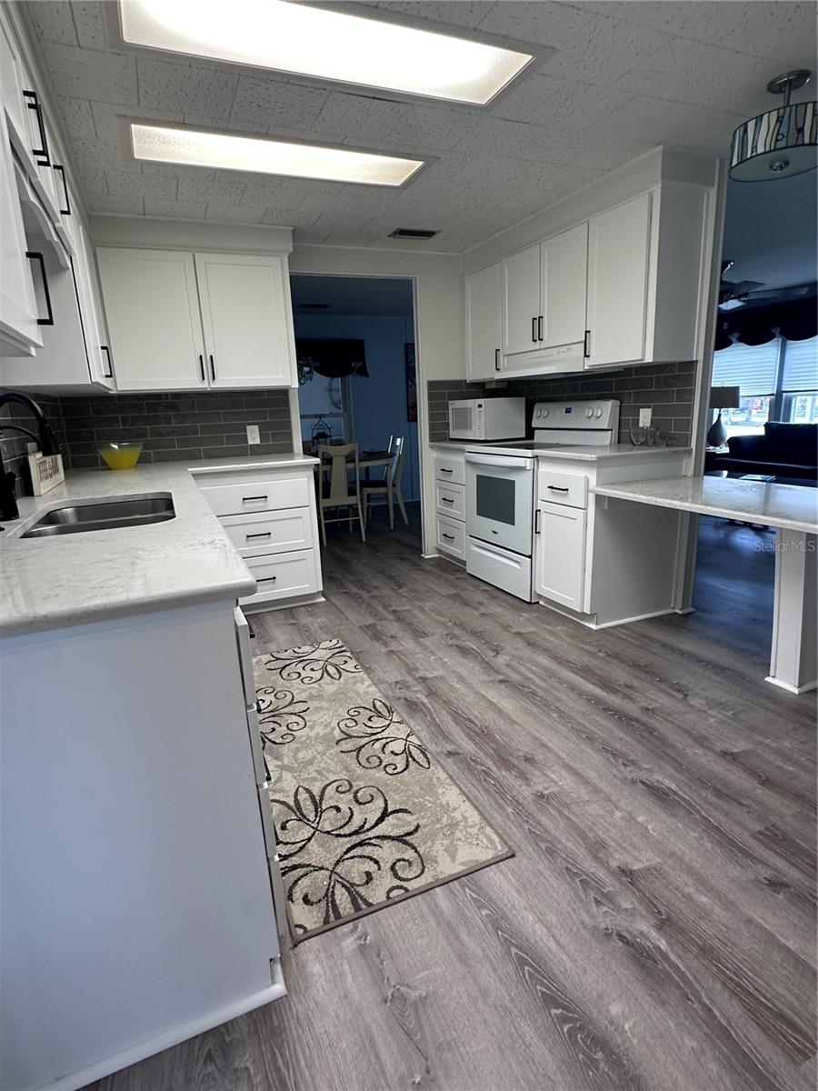 1100 BELCHER RD S #523 — photo 4