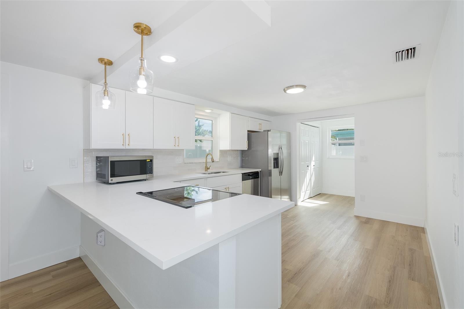 7641 JUDITH CRES — photo 14