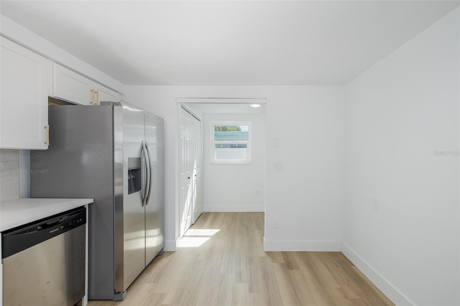 7641 JUDITH CRES — photo 17