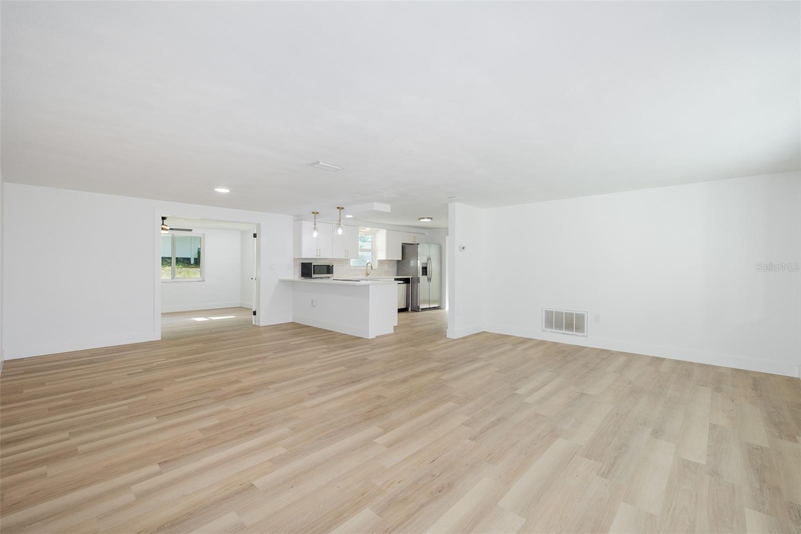 7641 JUDITH CRES — photo 10