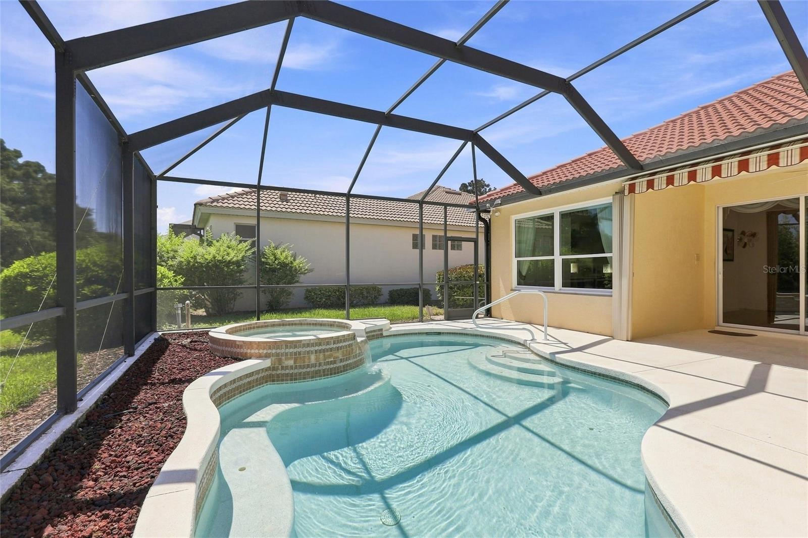 1328 THORNAPPLE DR — photo 31