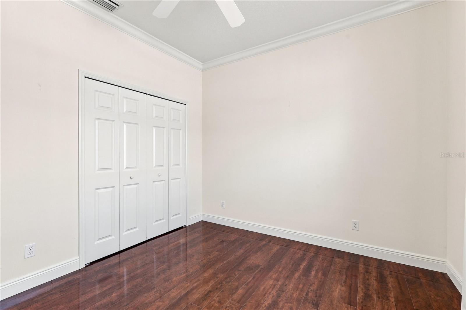 1328 THORNAPPLE DR — photo 26