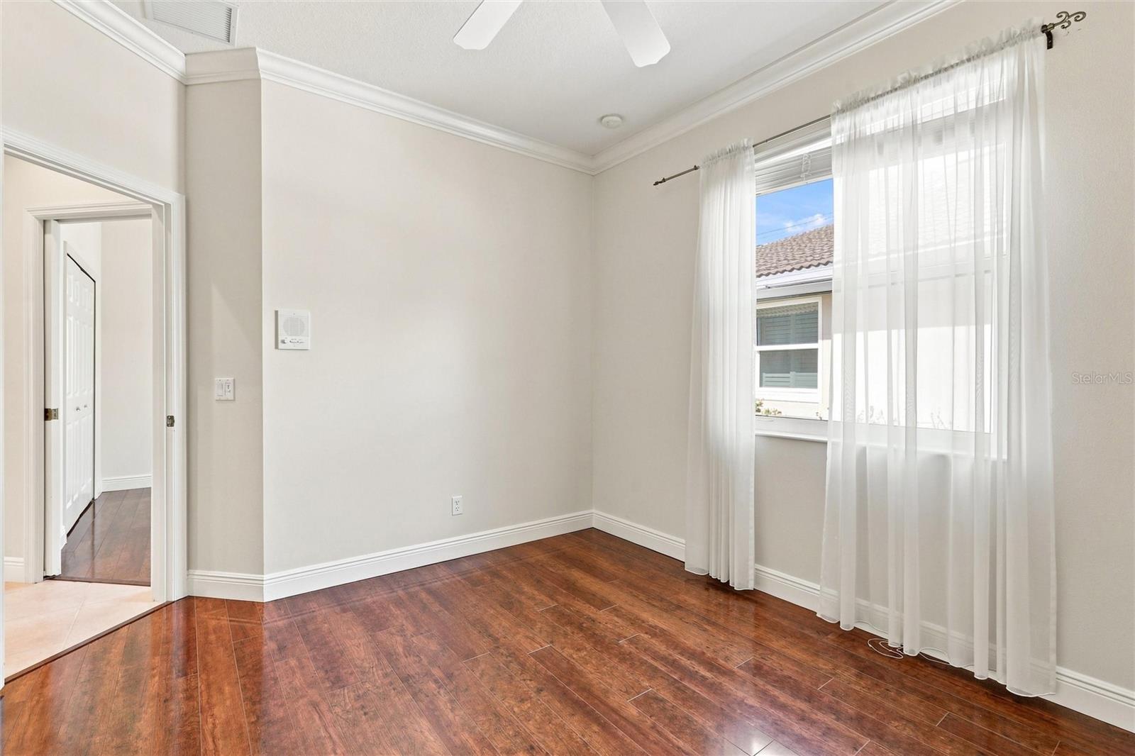 1328 THORNAPPLE DR — photo 24