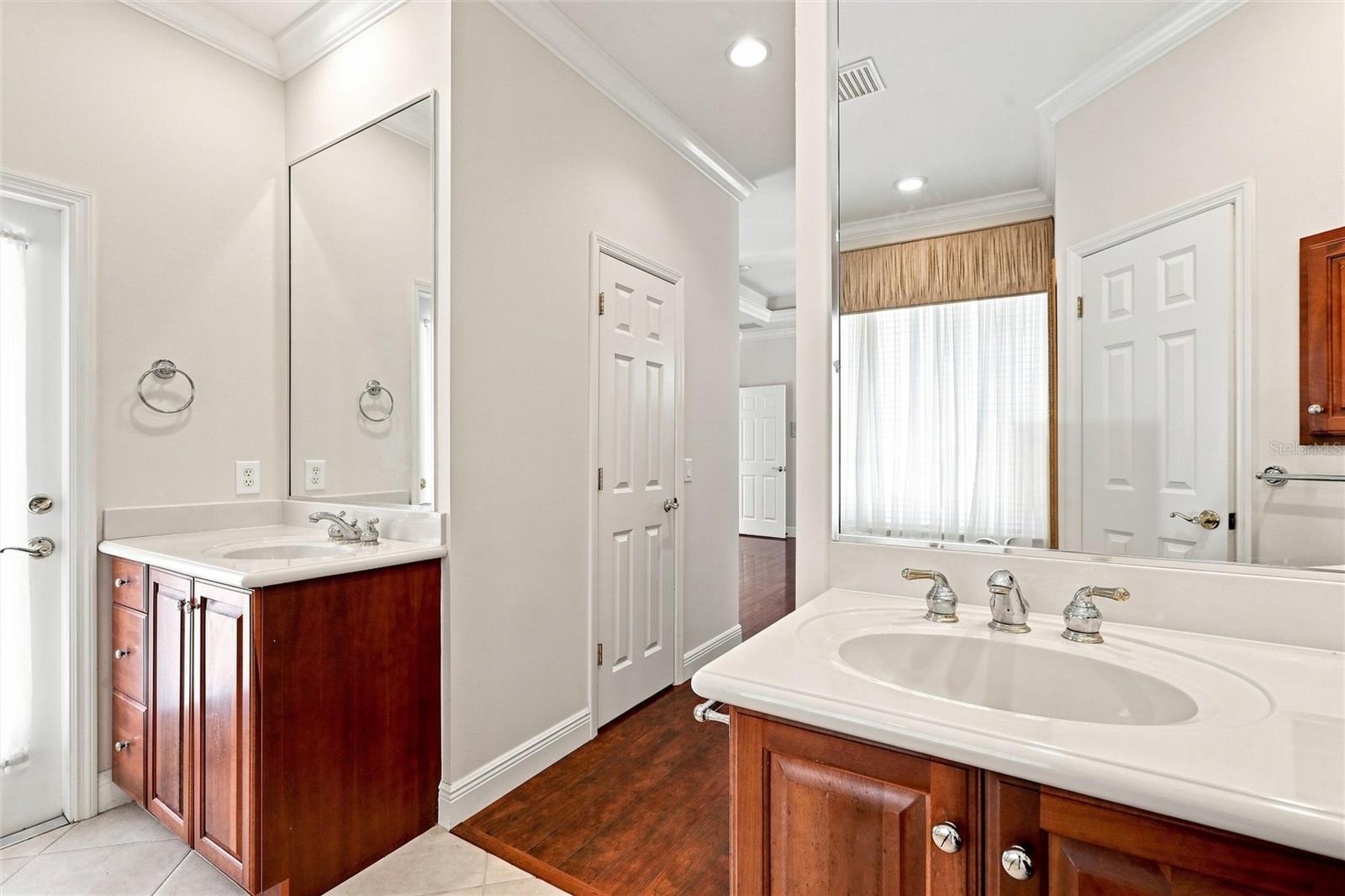 1328 THORNAPPLE DR — photo 20