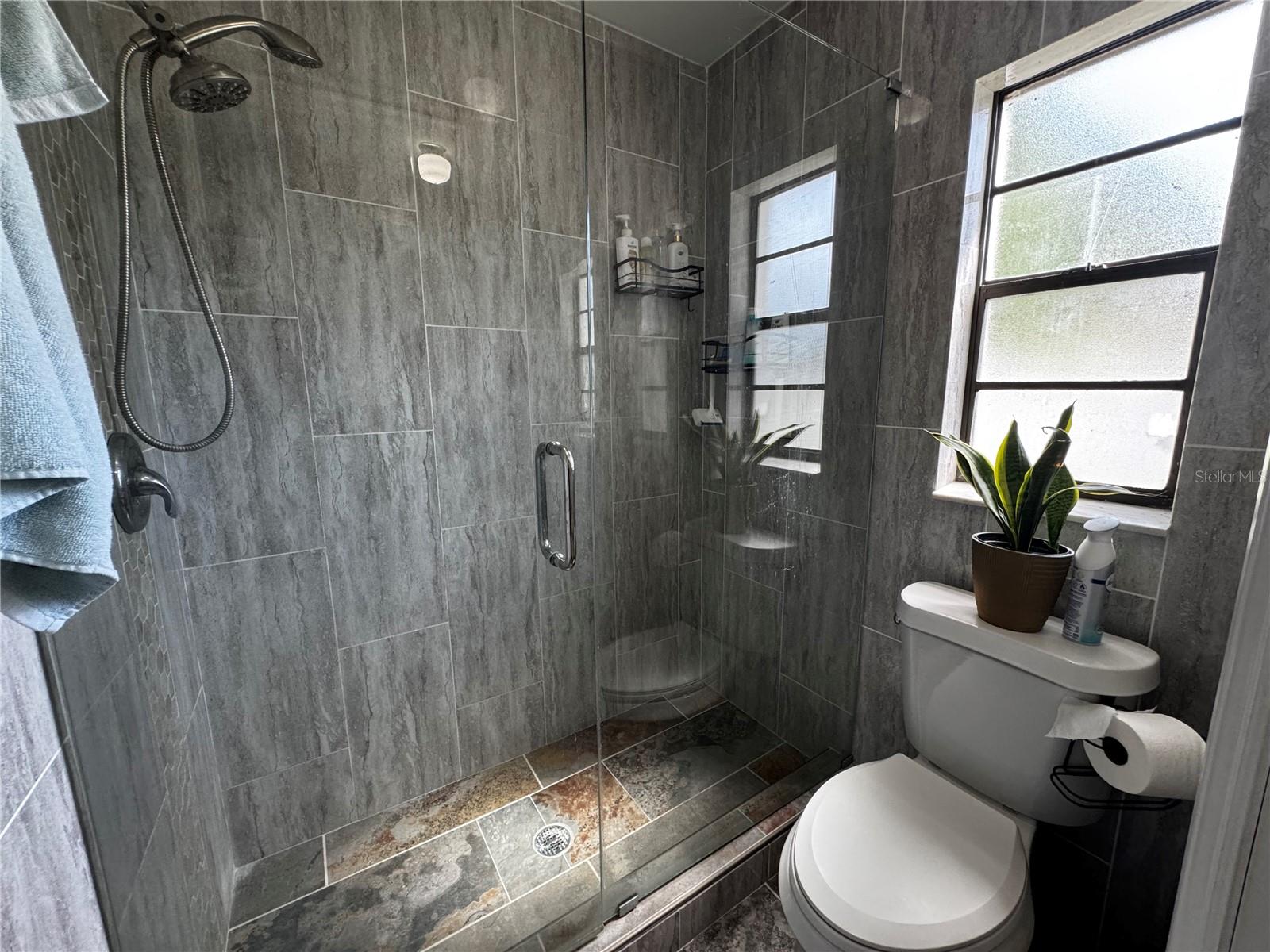 6109 E 130TH AVE — photo 13