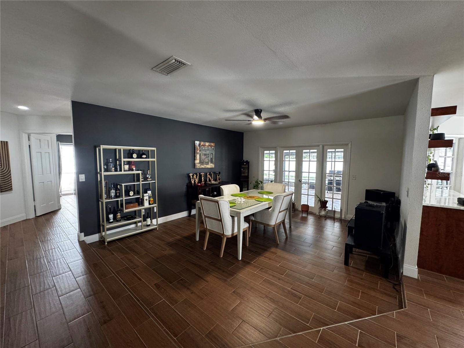 6109 E 130TH AVE — photo 3