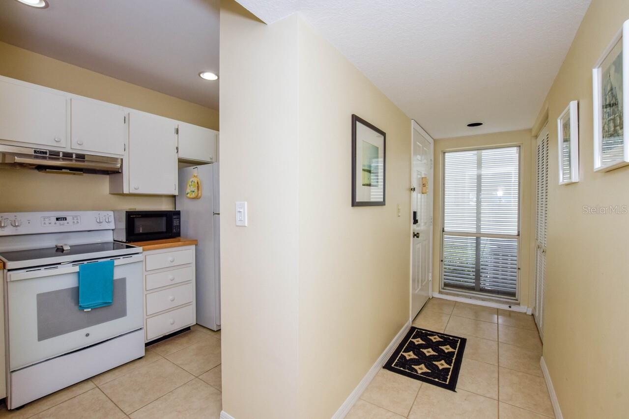 439 CERROMAR LN #310 — photo 4
