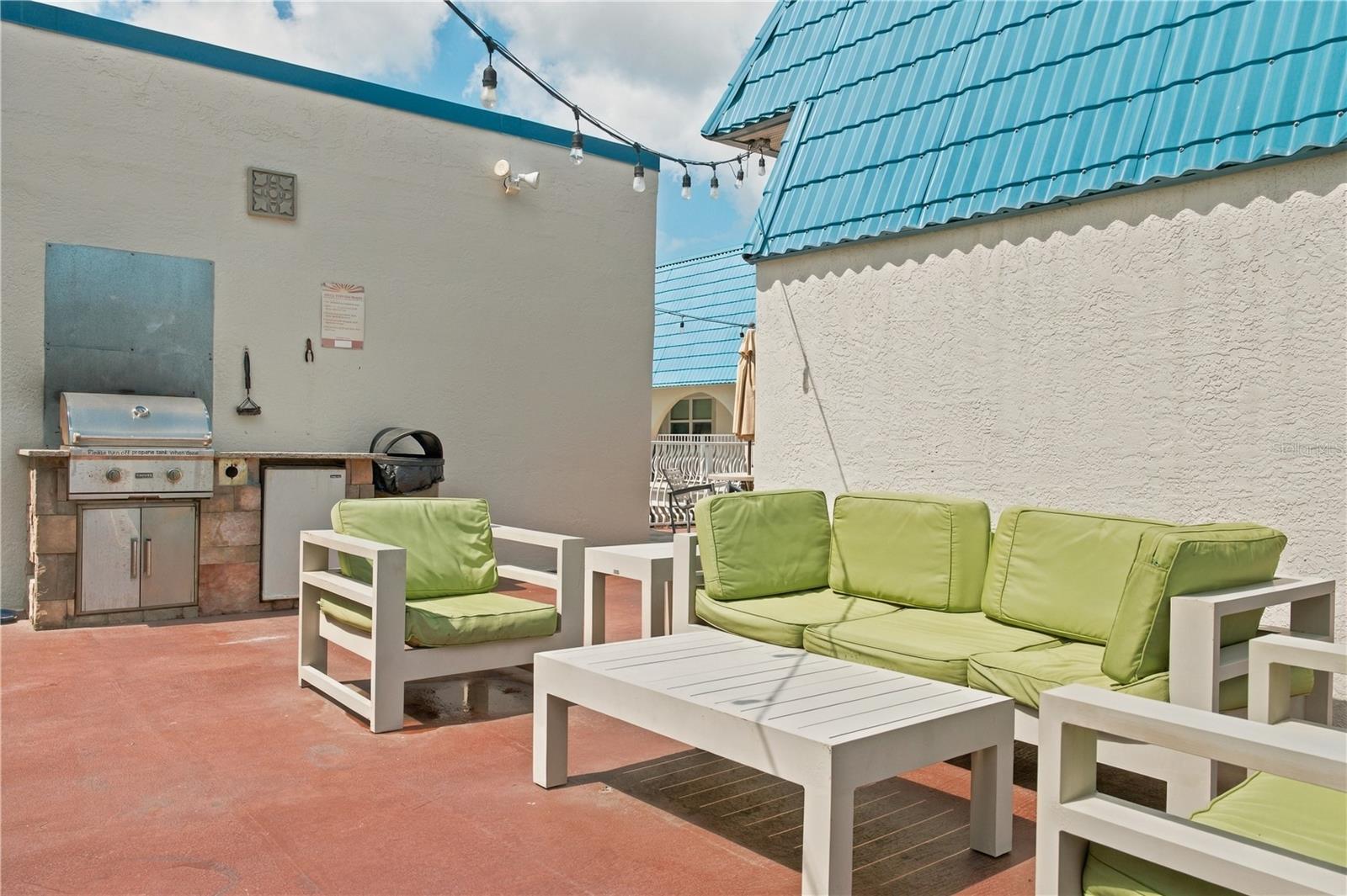 17035 GULF BLVD #108 — photo 33
