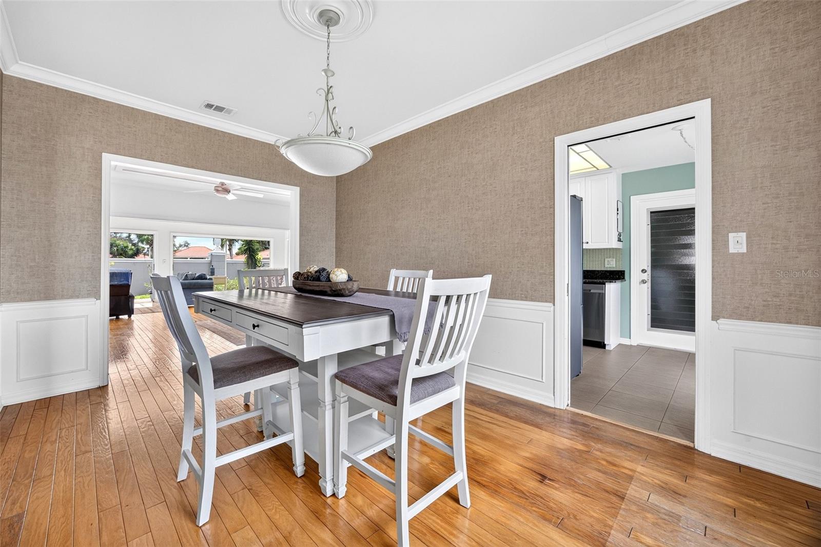5 BARBADOS RD — photo 8