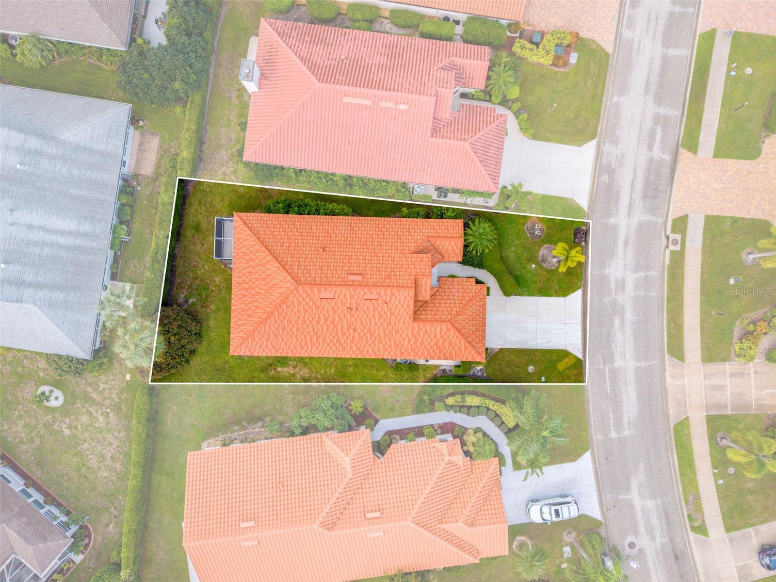 924 HARBOR TOWN DR — photo 41