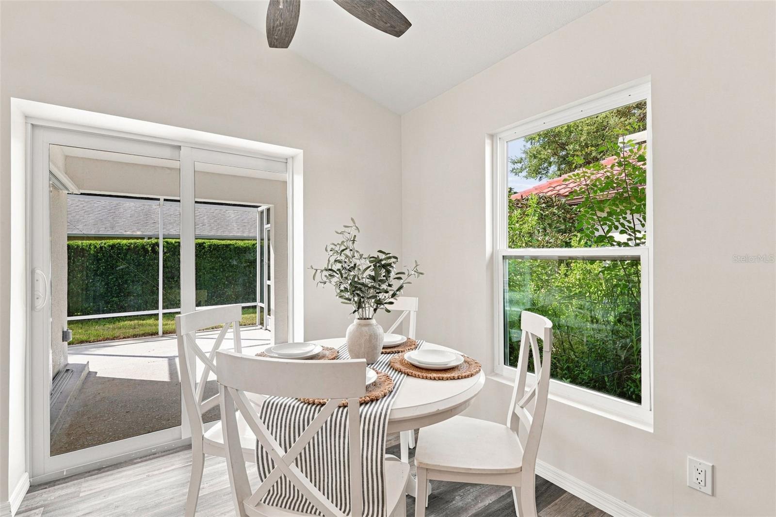 924 HARBOR TOWN DR — photo 15