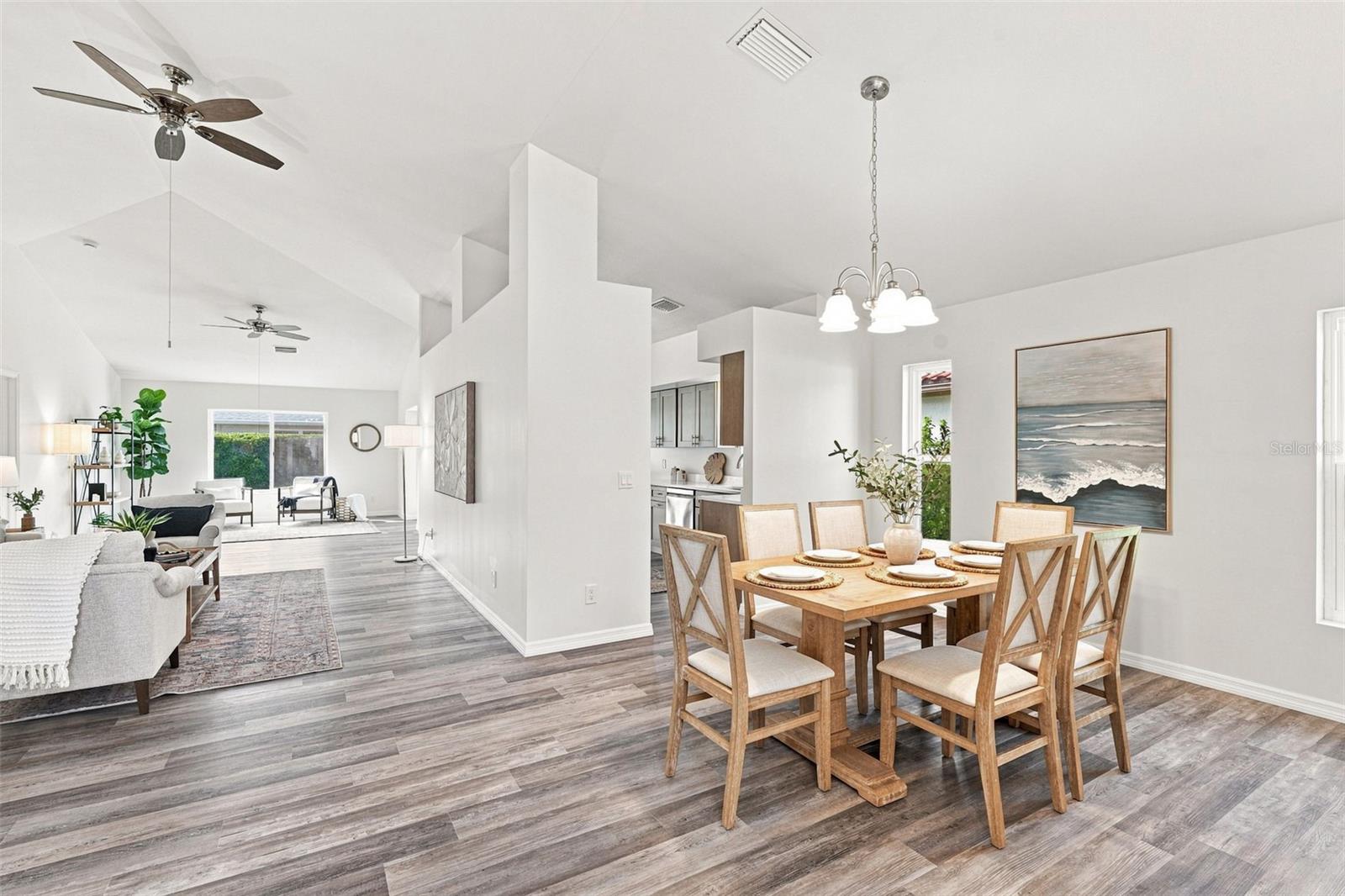 924 HARBOR TOWN DR — photo 8
