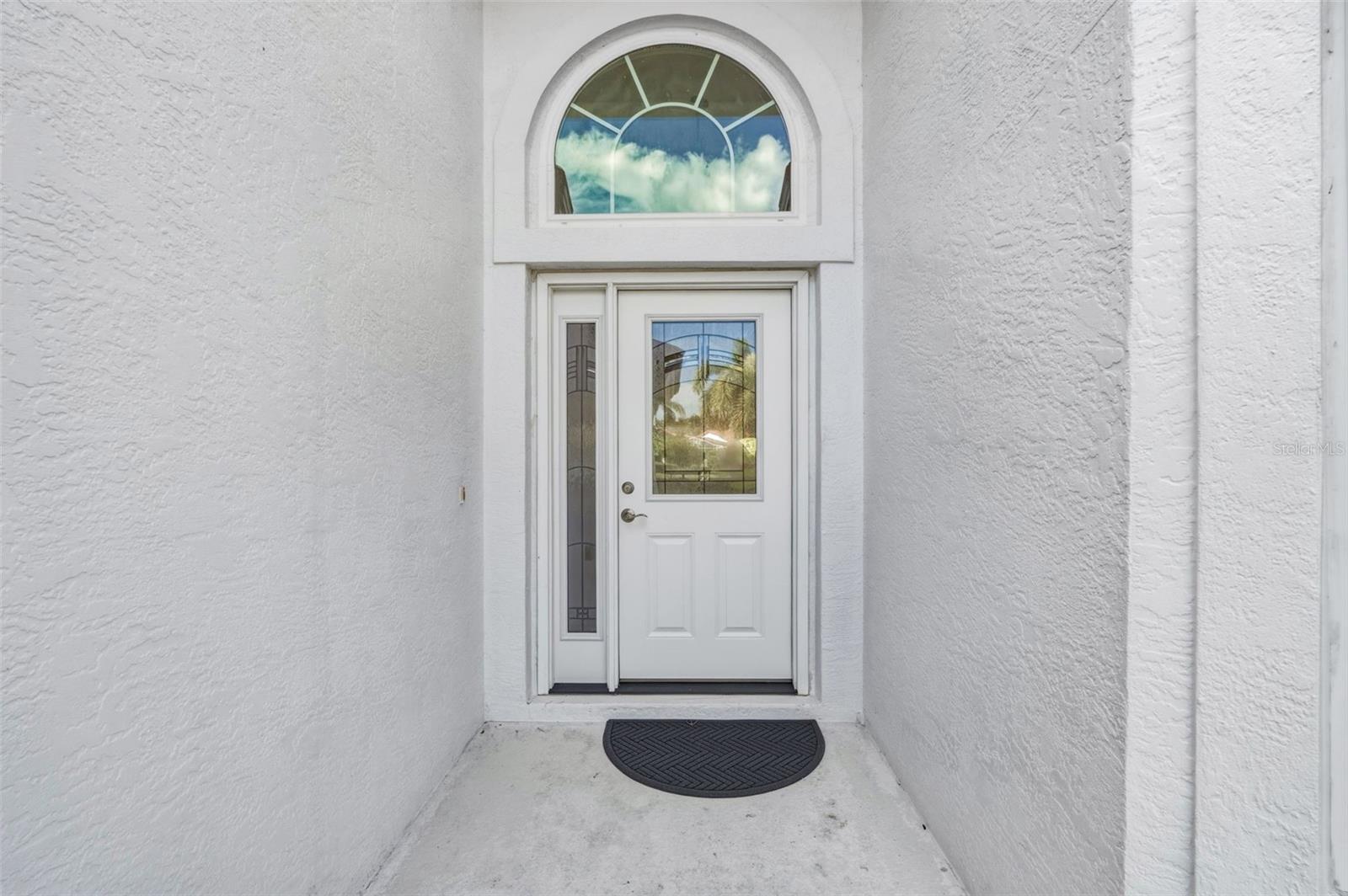 924 HARBOR TOWN DR — photo 3
