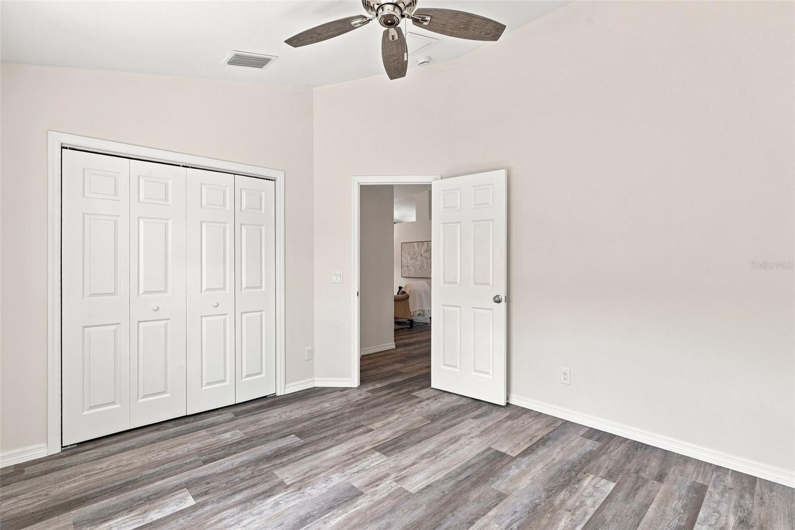 924 HARBOR TOWN DR — photo 29