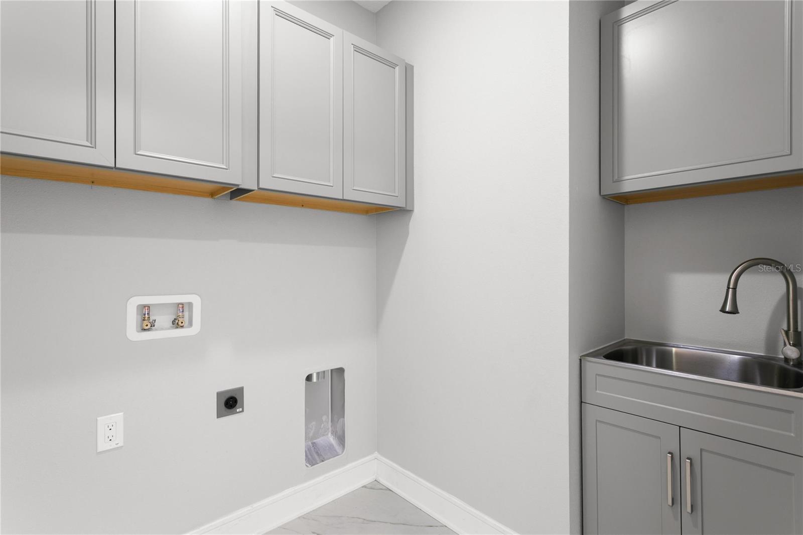 3605 W BAY AVE — photo 19