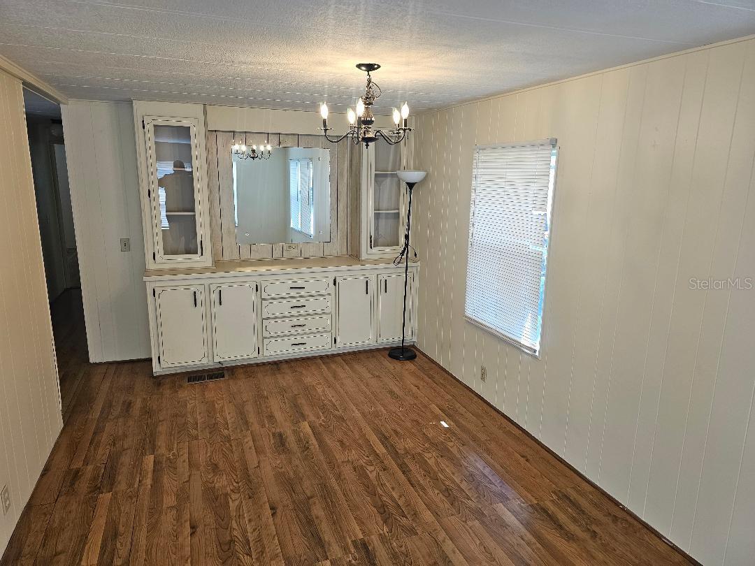 711 51ST AVENUE PLZ W — photo 5