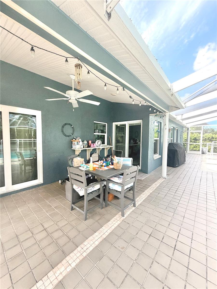 1521 FOXCROFT DR W — photo 23