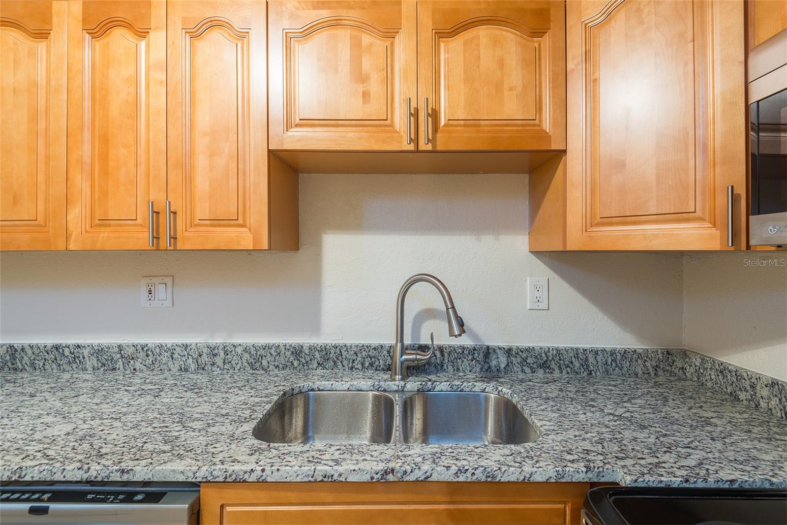 5221 BAYSHORE BLVD #31 — photo 13