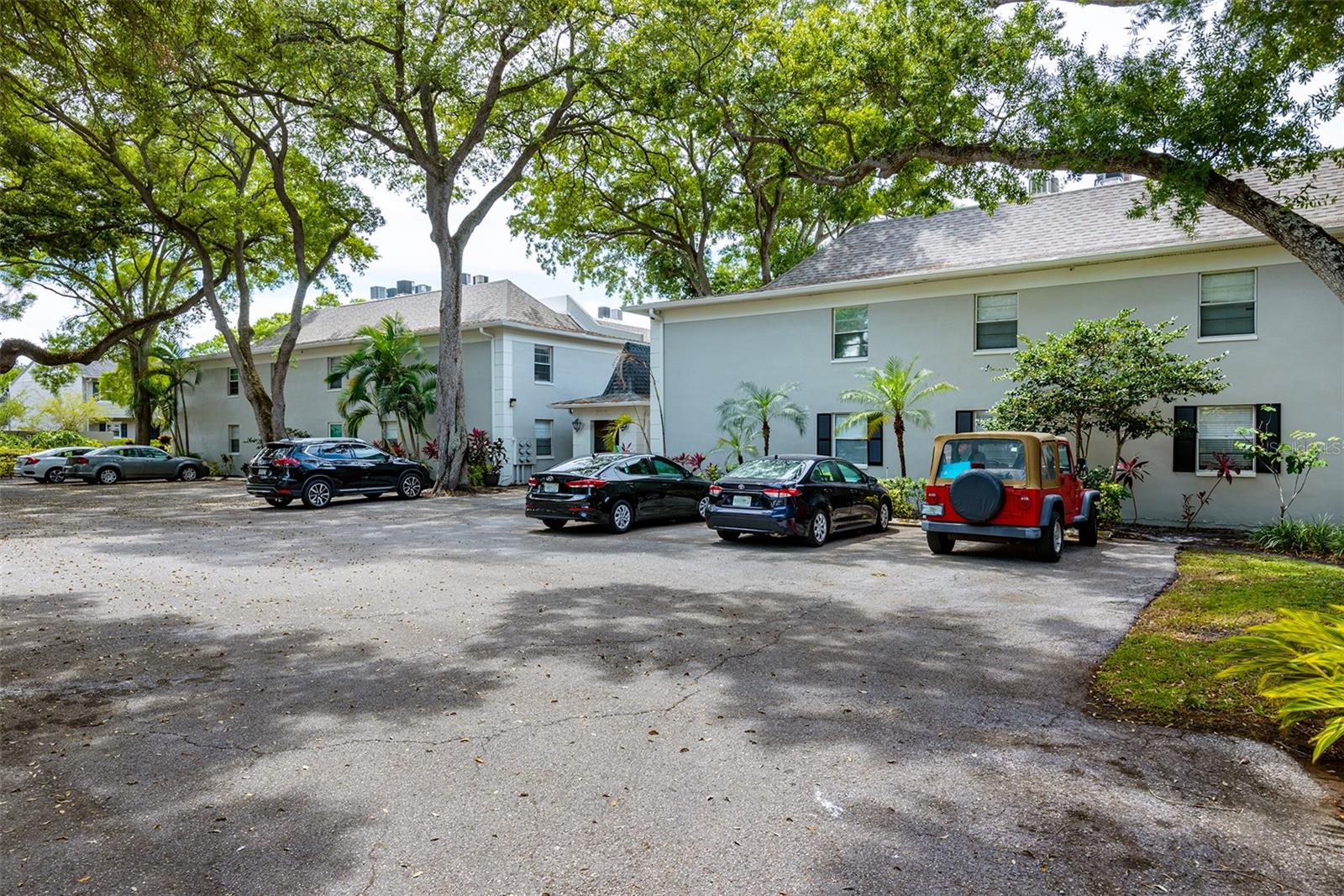 5221 BAYSHORE BLVD #31 — photo 3
