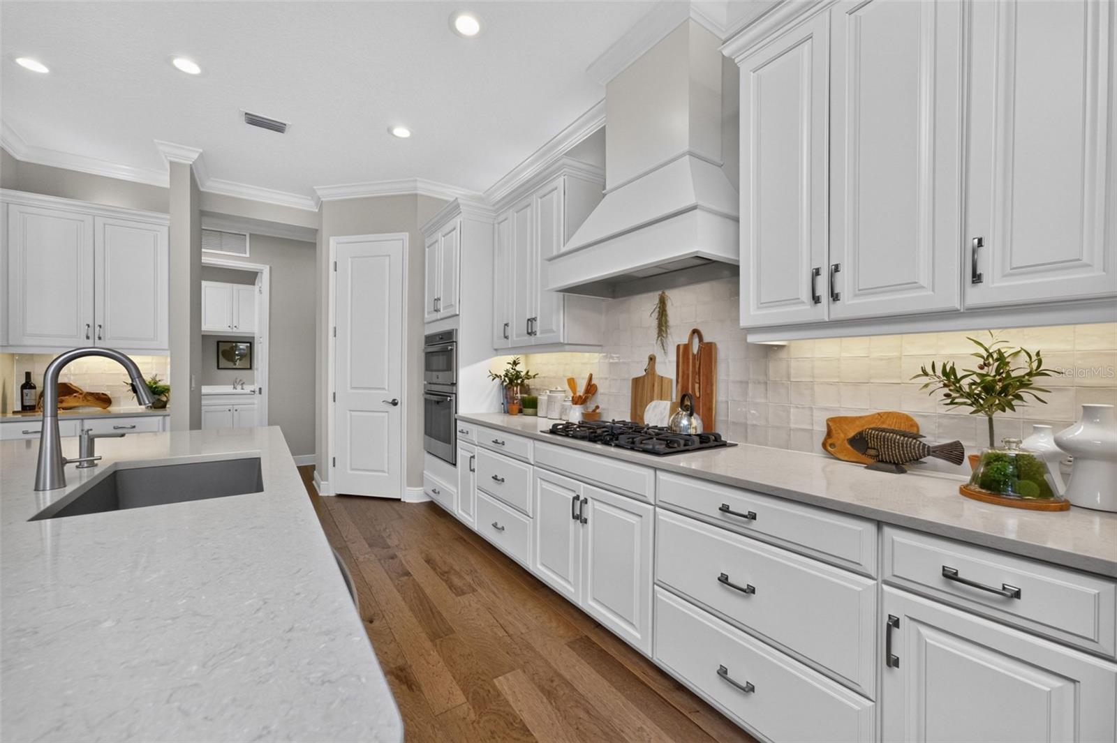 12457 DAVIE CT — photo 37