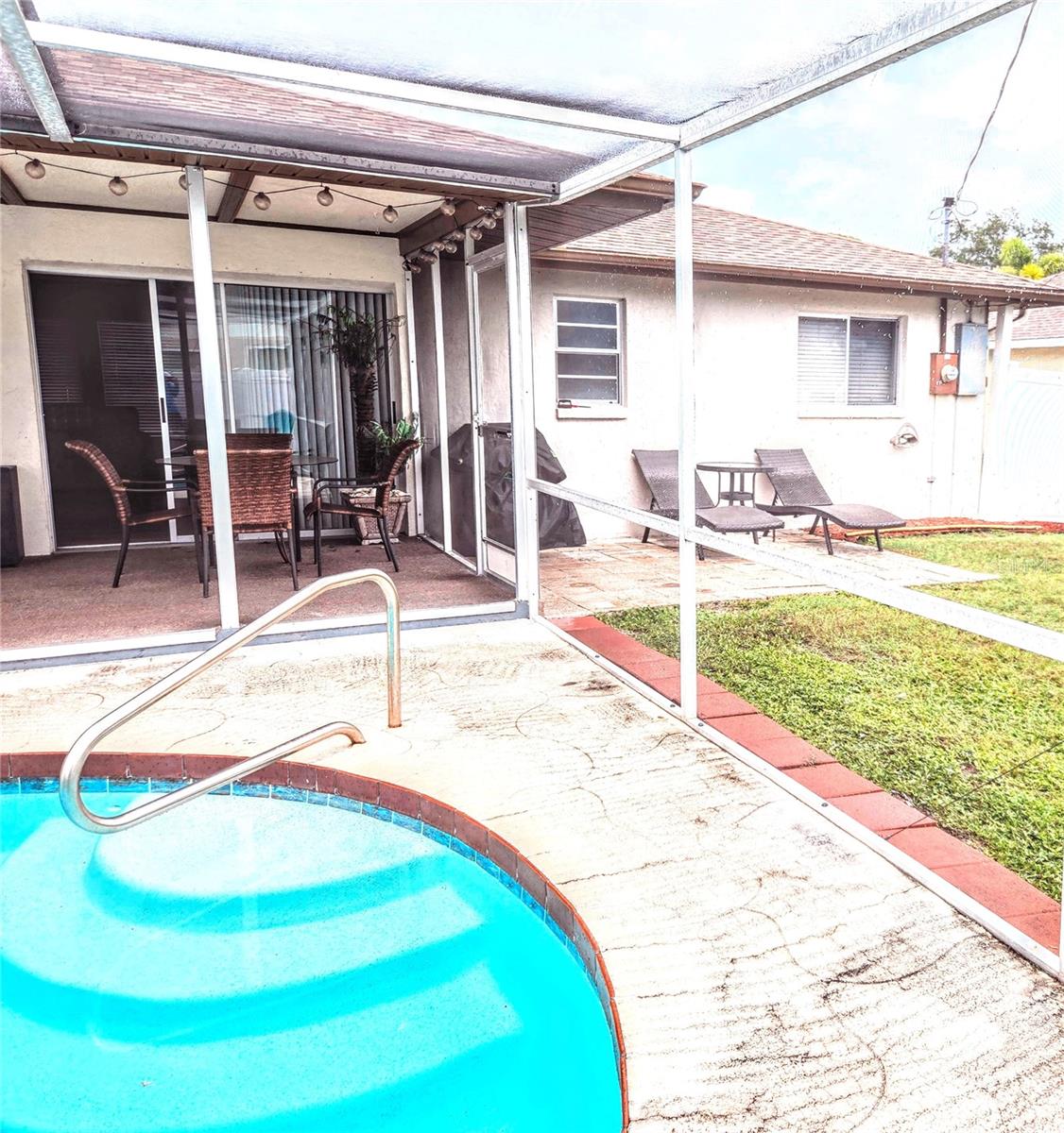 961 EVEREST RD — photo 9