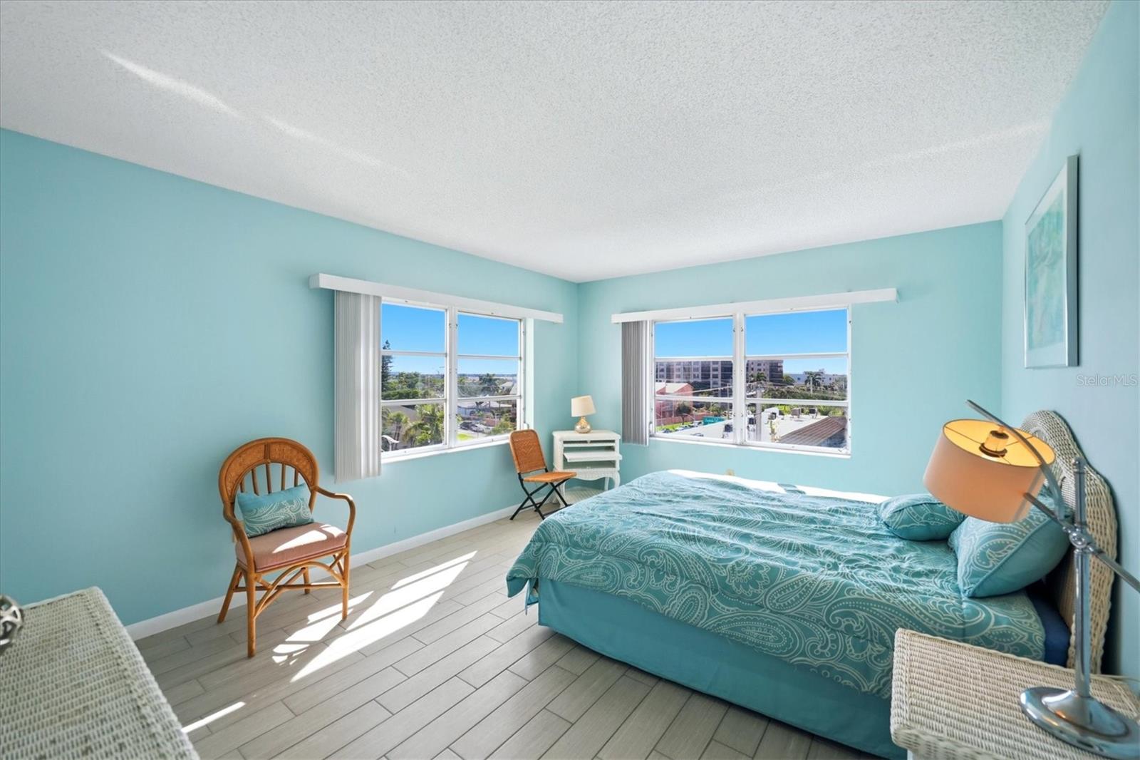 800 BENJAMIN FRANKLIN DR #501 — photo 13