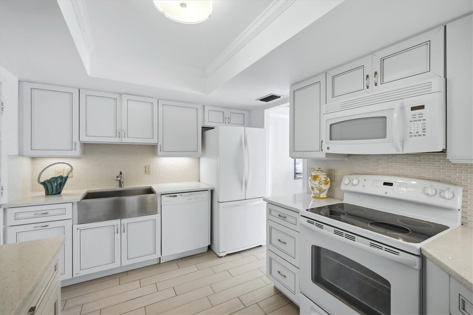 800 BENJAMIN FRANKLIN DR #501 — photo 10