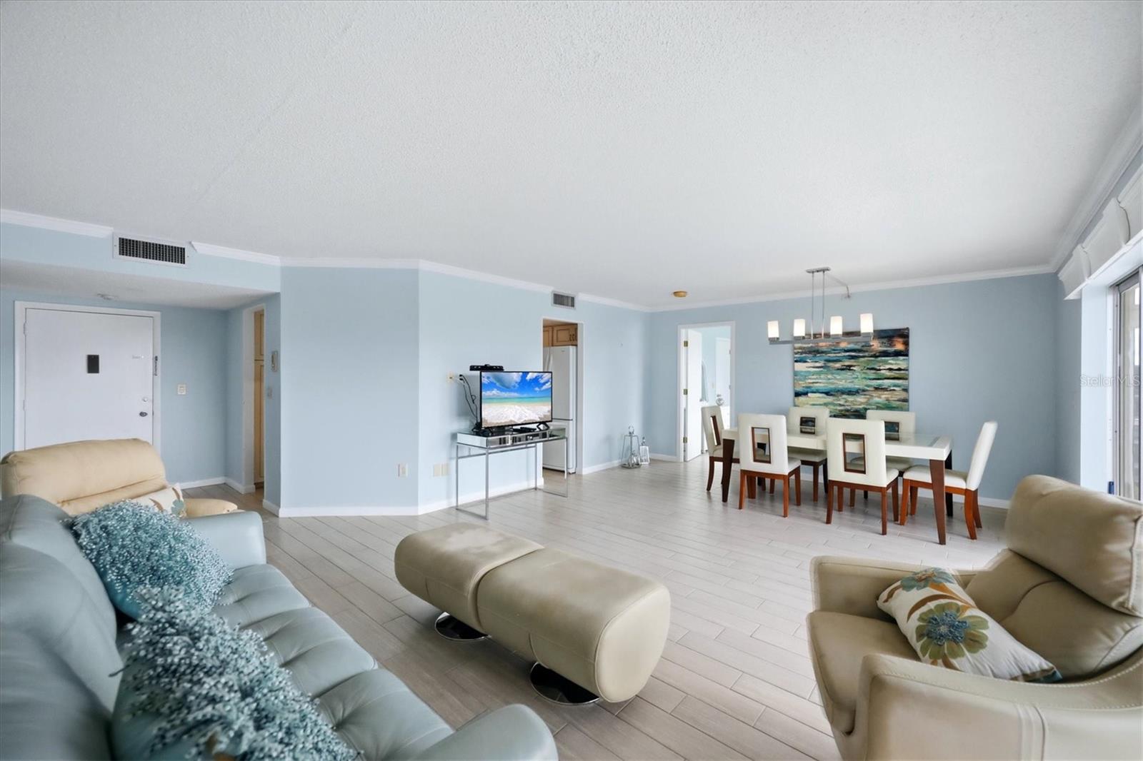 800 BENJAMIN FRANKLIN DR #501 — photo 7