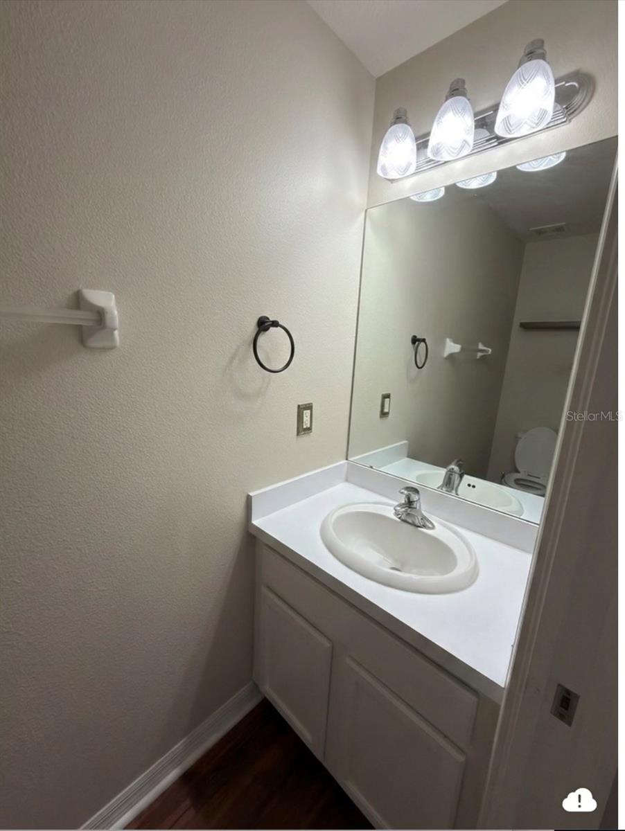 8103 TAR HOLLOW DR — photo 16
