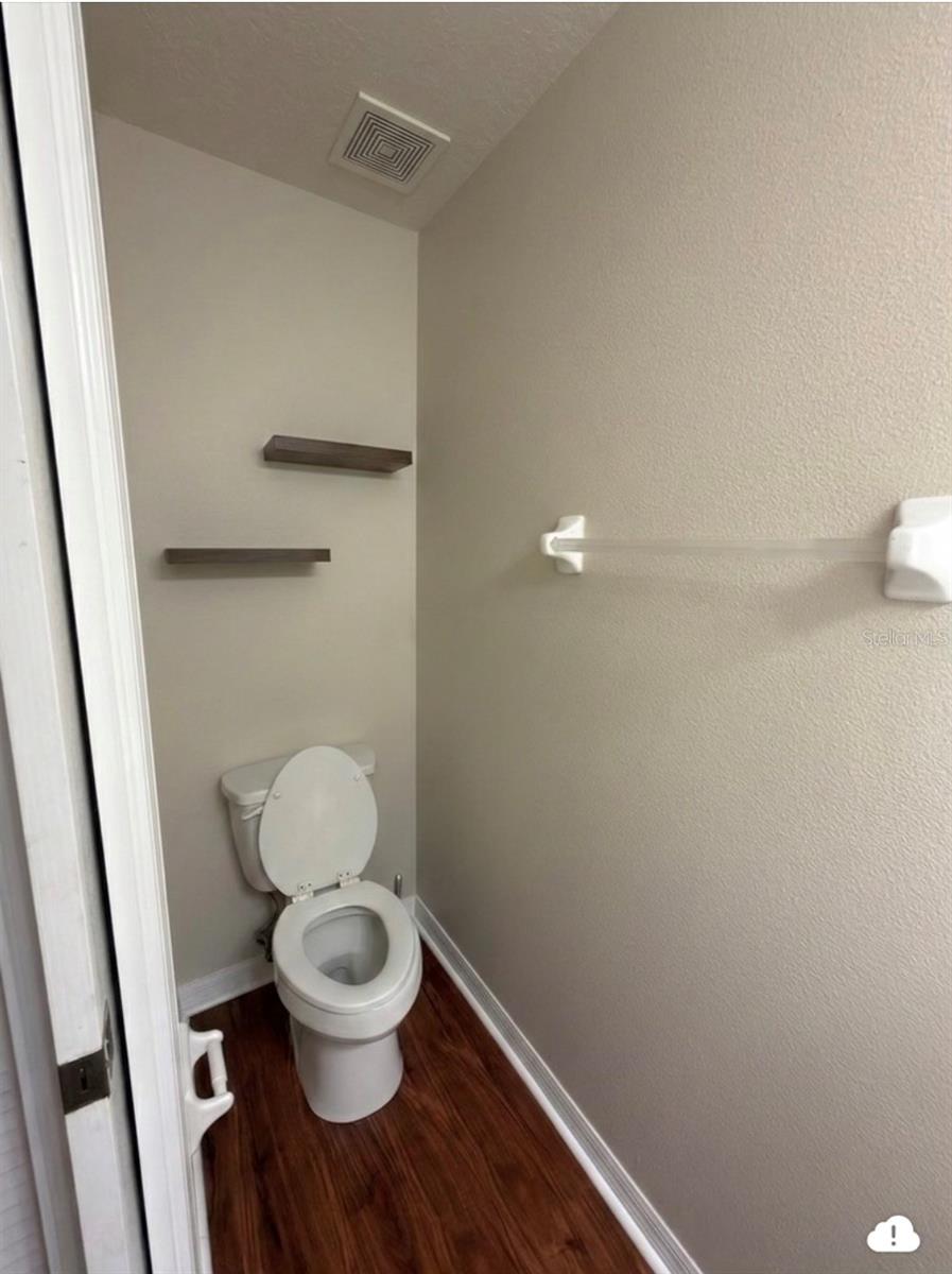 8103 TAR HOLLOW DR — photo 15